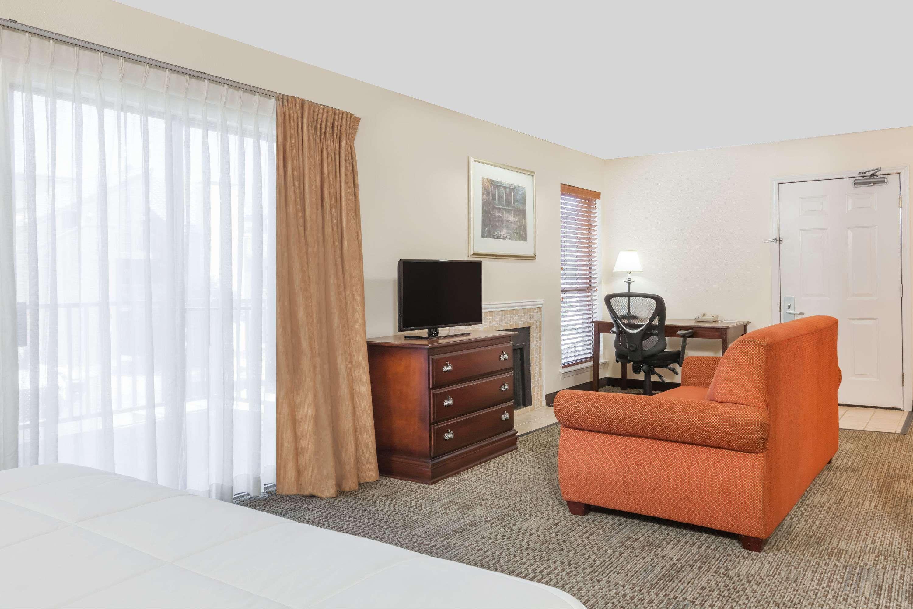 Hawthorn Suites by Wyndham Dallas / Love Field Airport — photo 3
