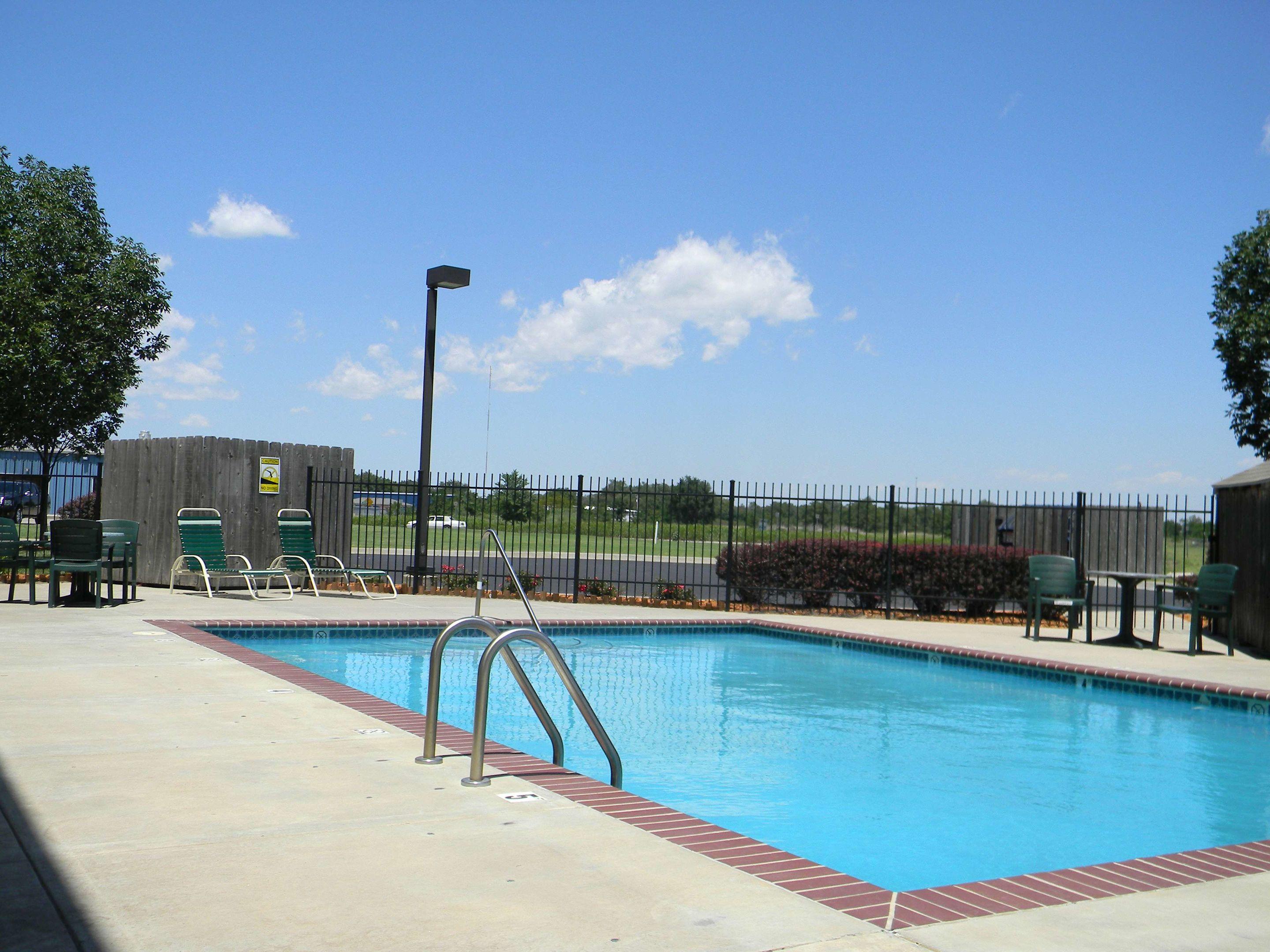 Best Western Governors Inn & Suites — photo 3
