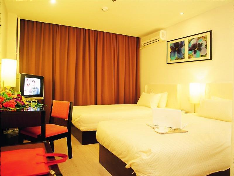 B&B Inn Olympic Village — photo 4