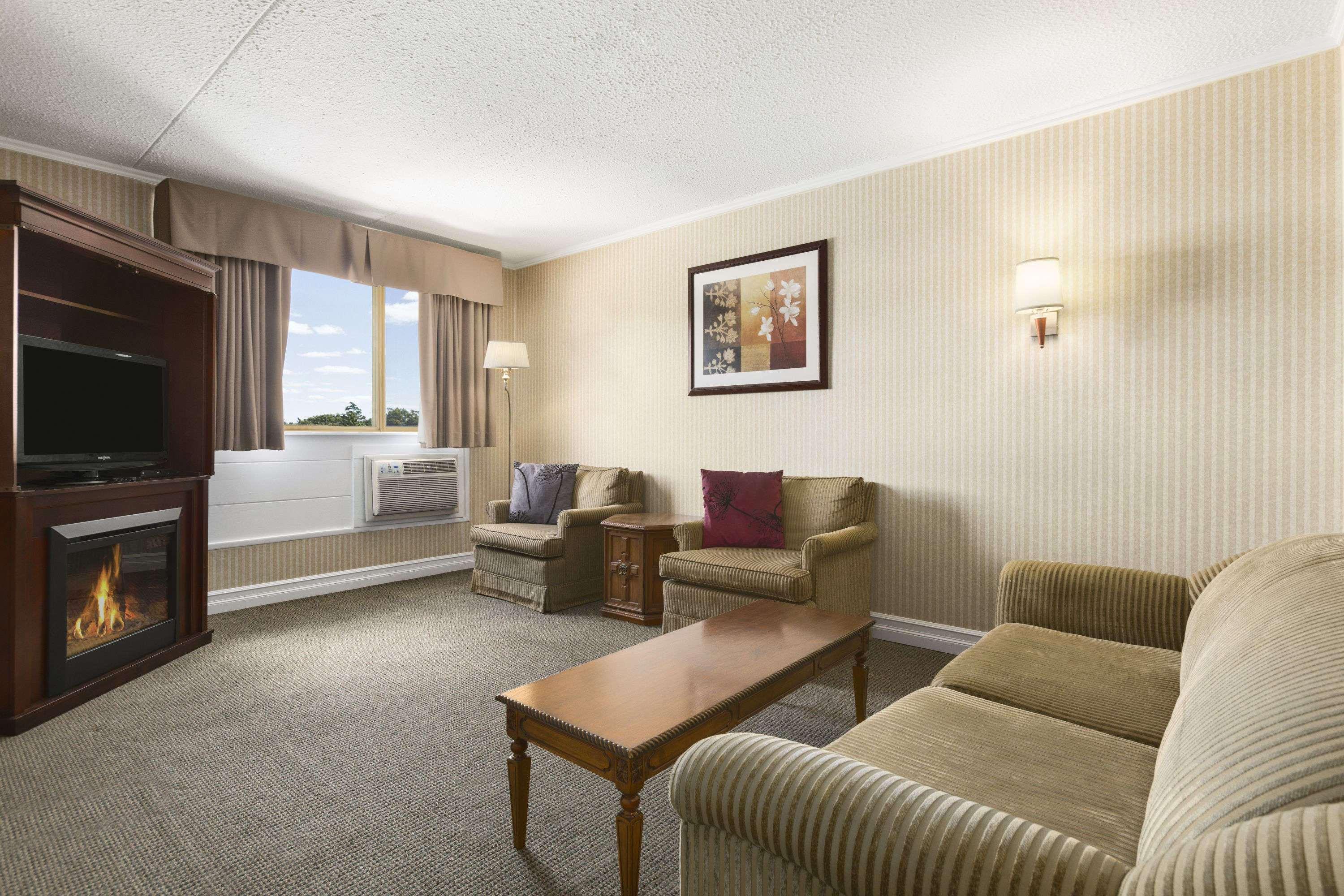 Days Inn & Conference Center Bridgewater — photo 4