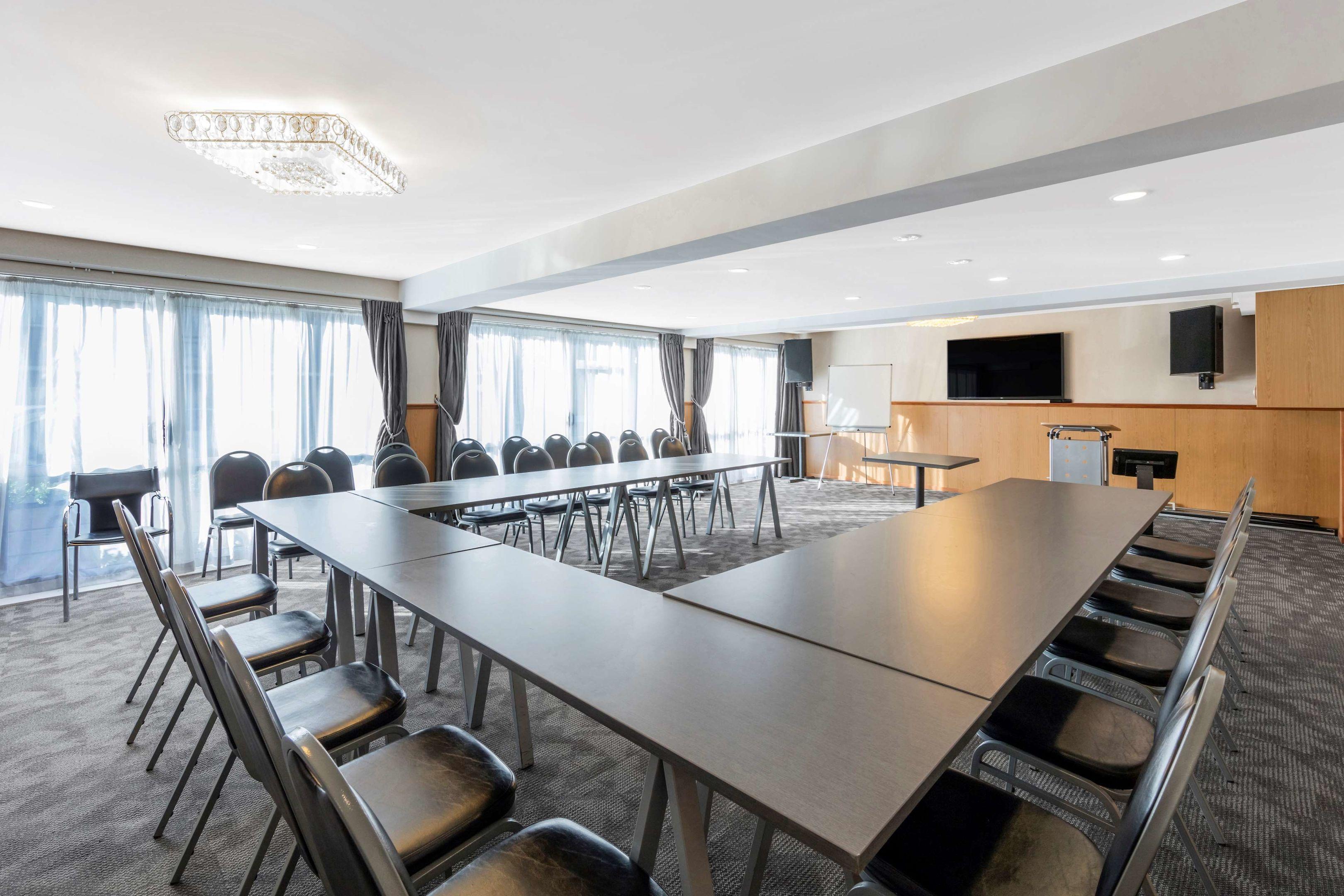 Best Western Newmarket Inn & Suites — photo 4