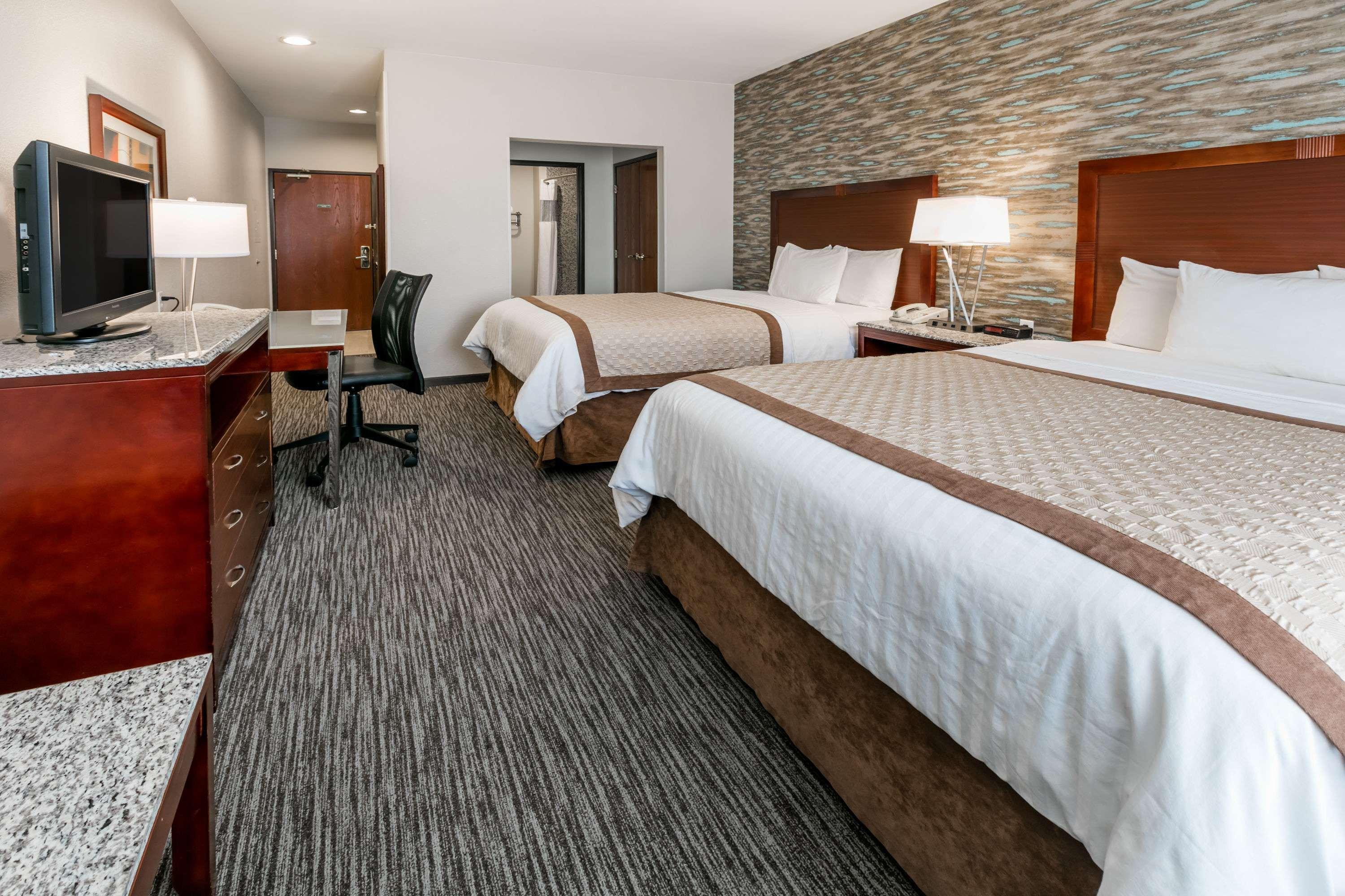 Hawthorn Suites by Wyndham DFW Airport North — photo 5