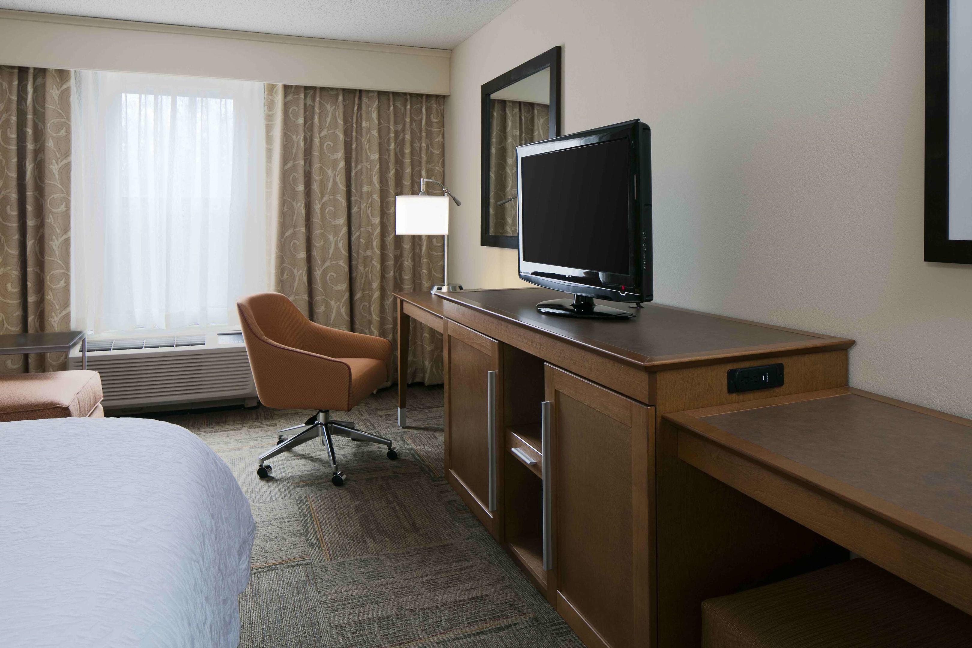 Hampton Inn Kansas City/Shawnee Mission — photo 4