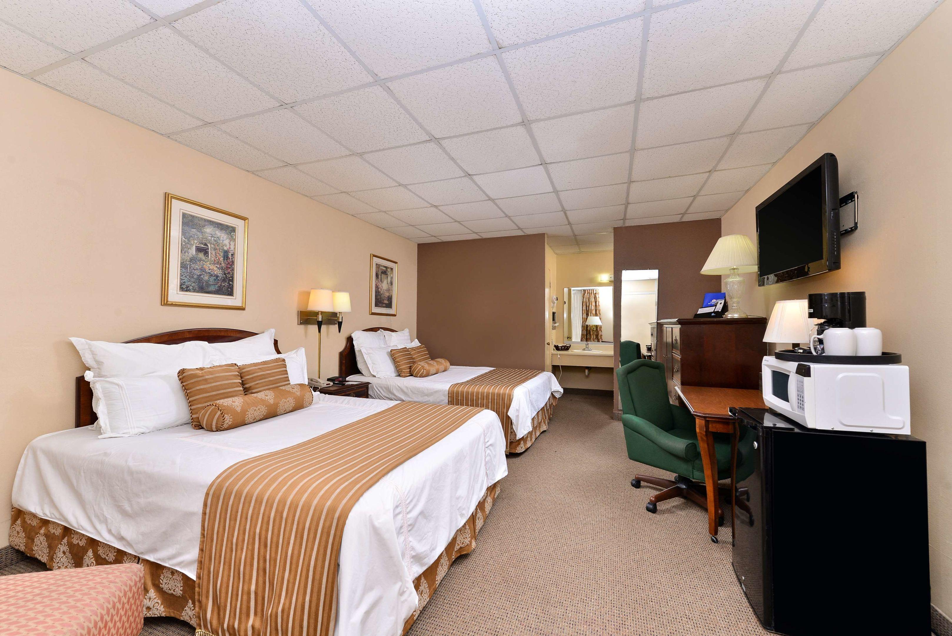 Americas Best Value Inn & Suites Victoria — photo 4