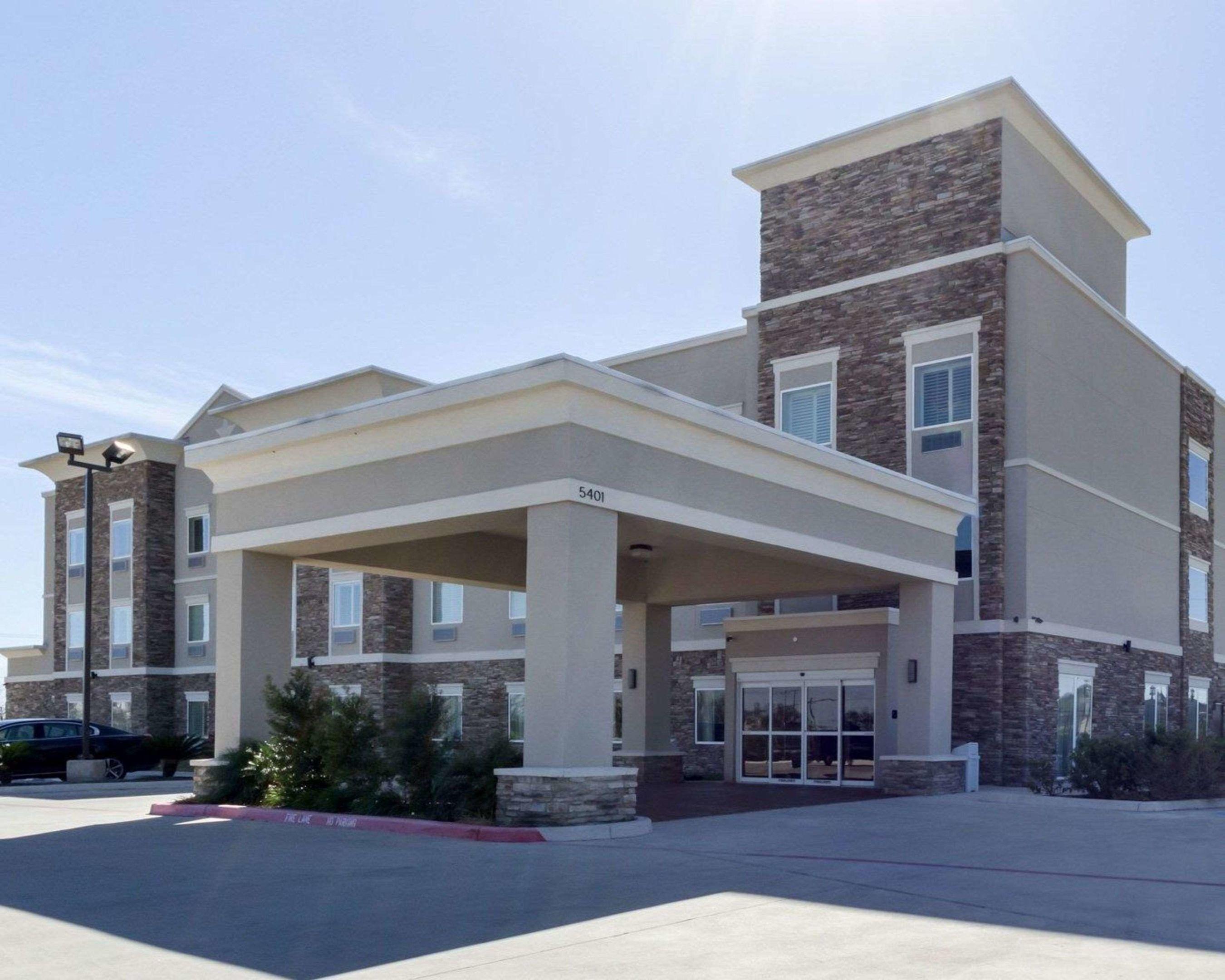 Quality Inn & Suites — photo 4