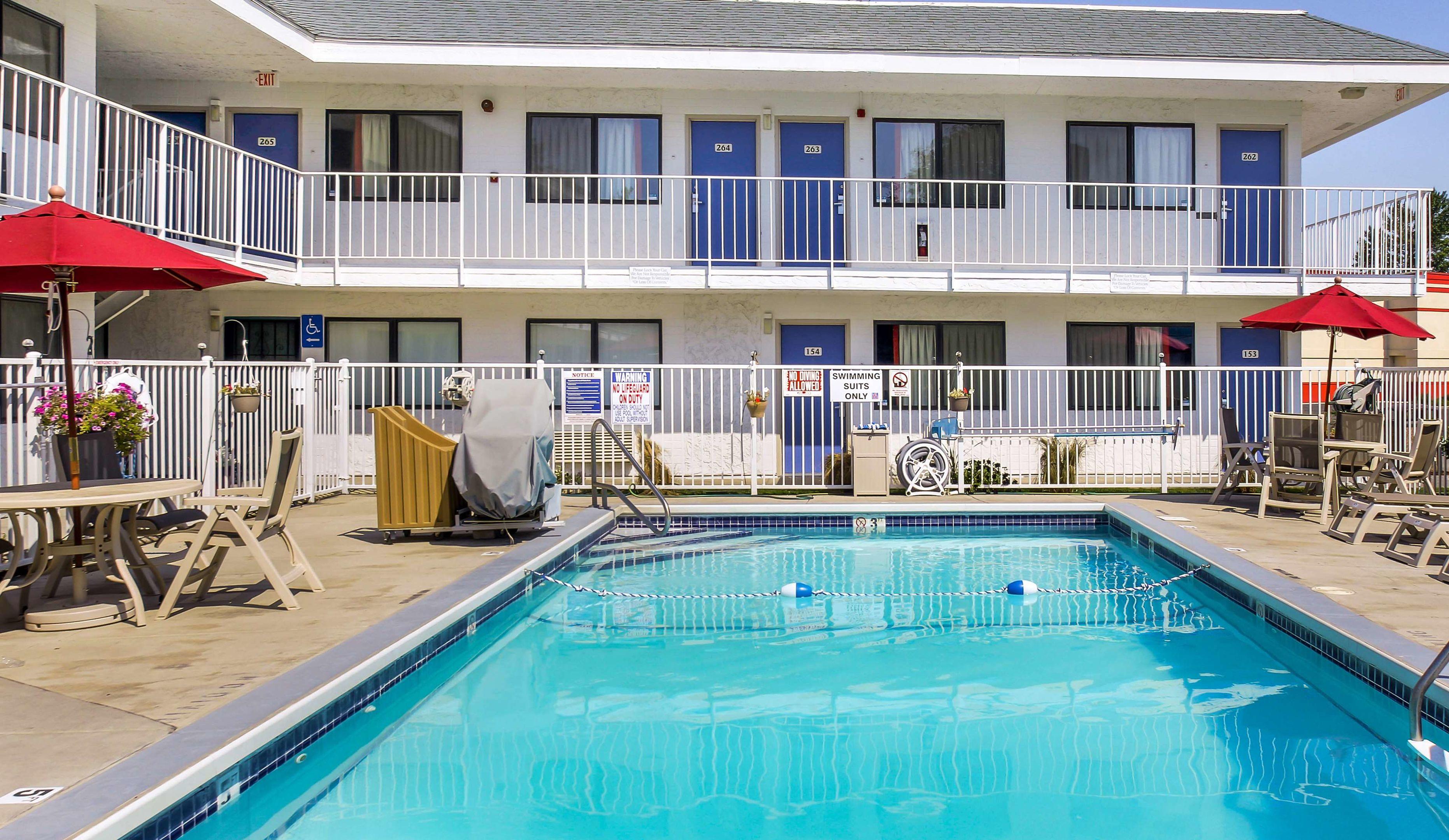 Motel 6 Medford South — photo 5