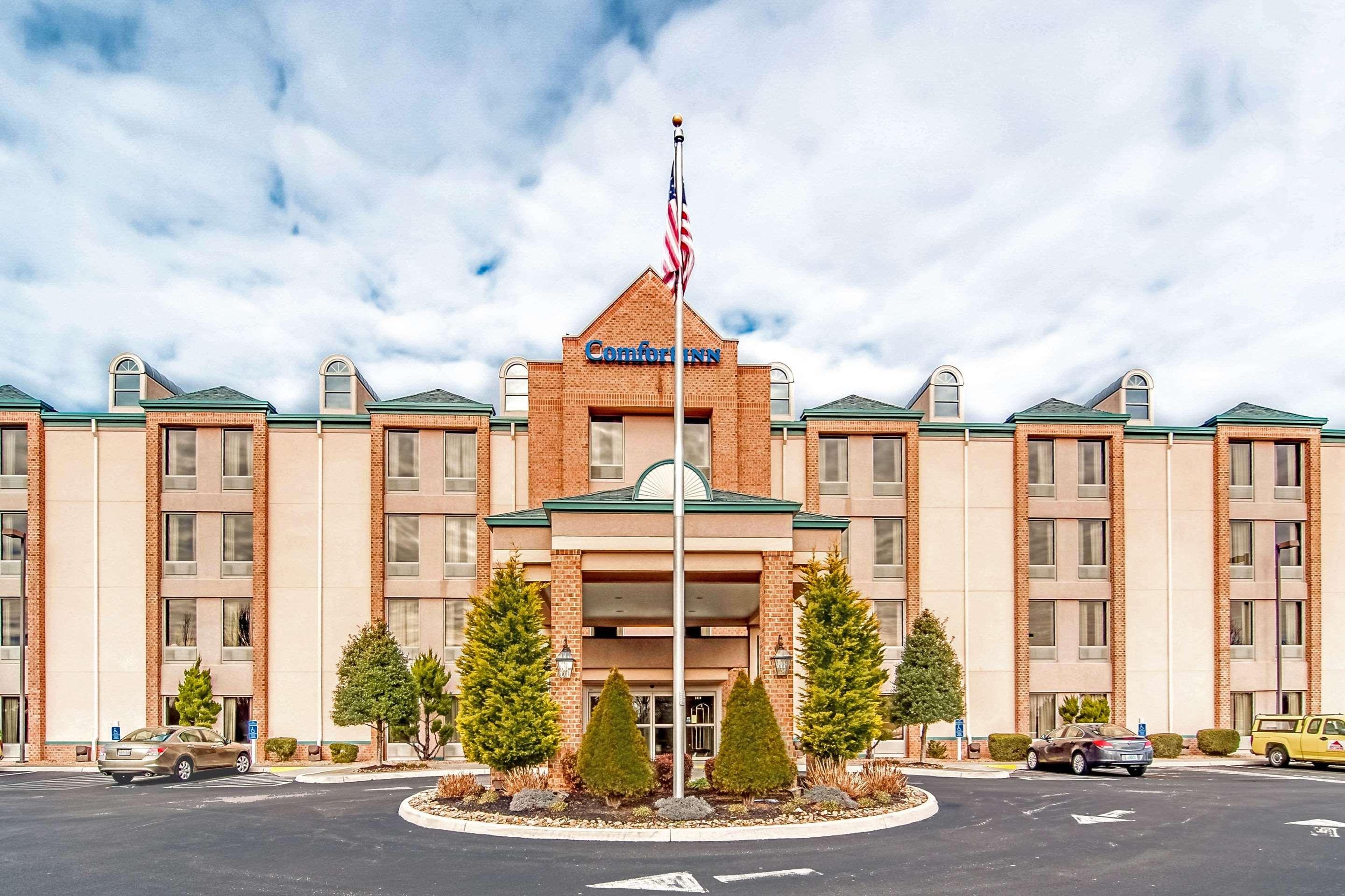 Comfort Inn Airport — photo 4