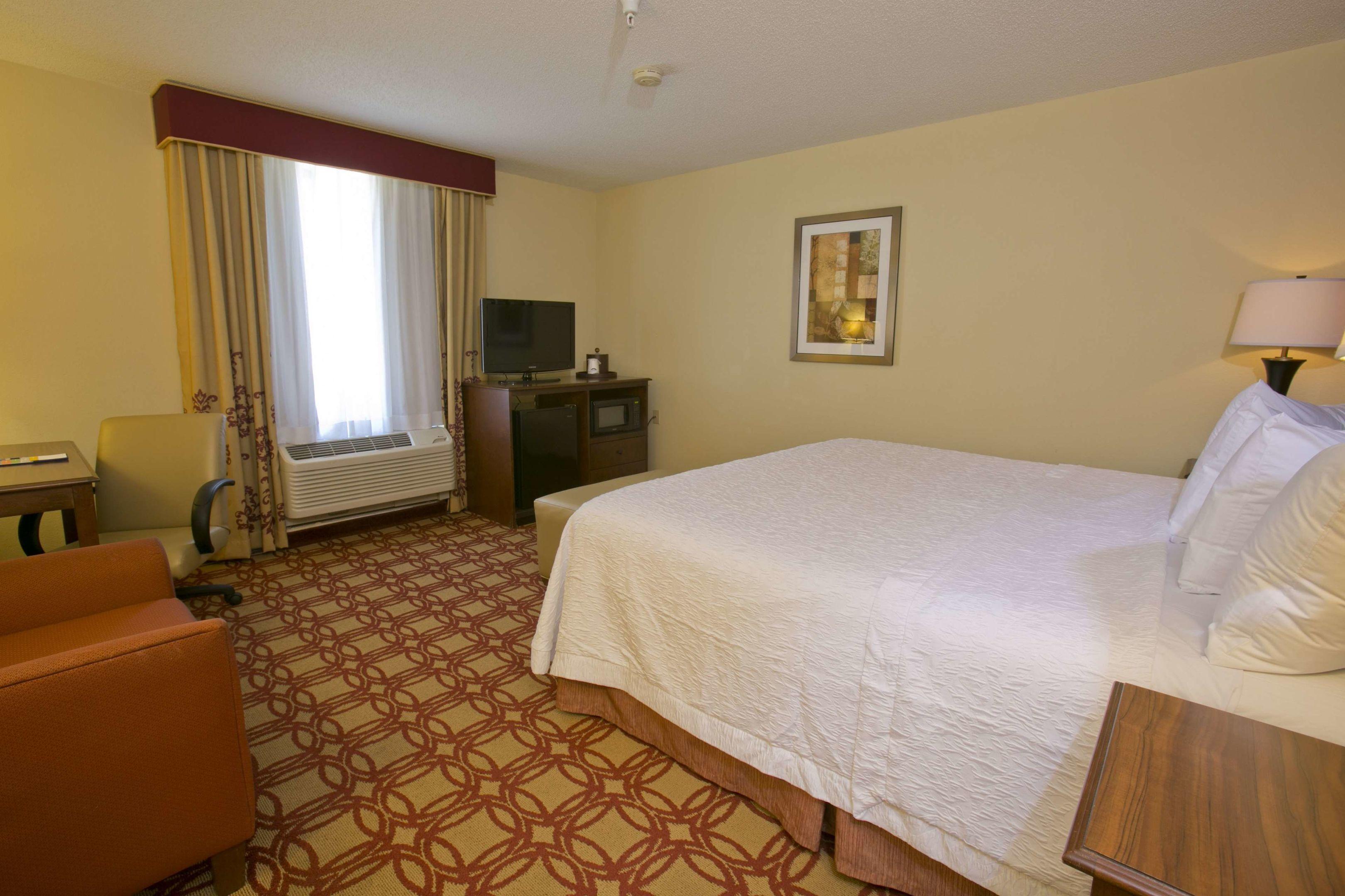 Hampton Inn & Suites Wiggins — photo 5