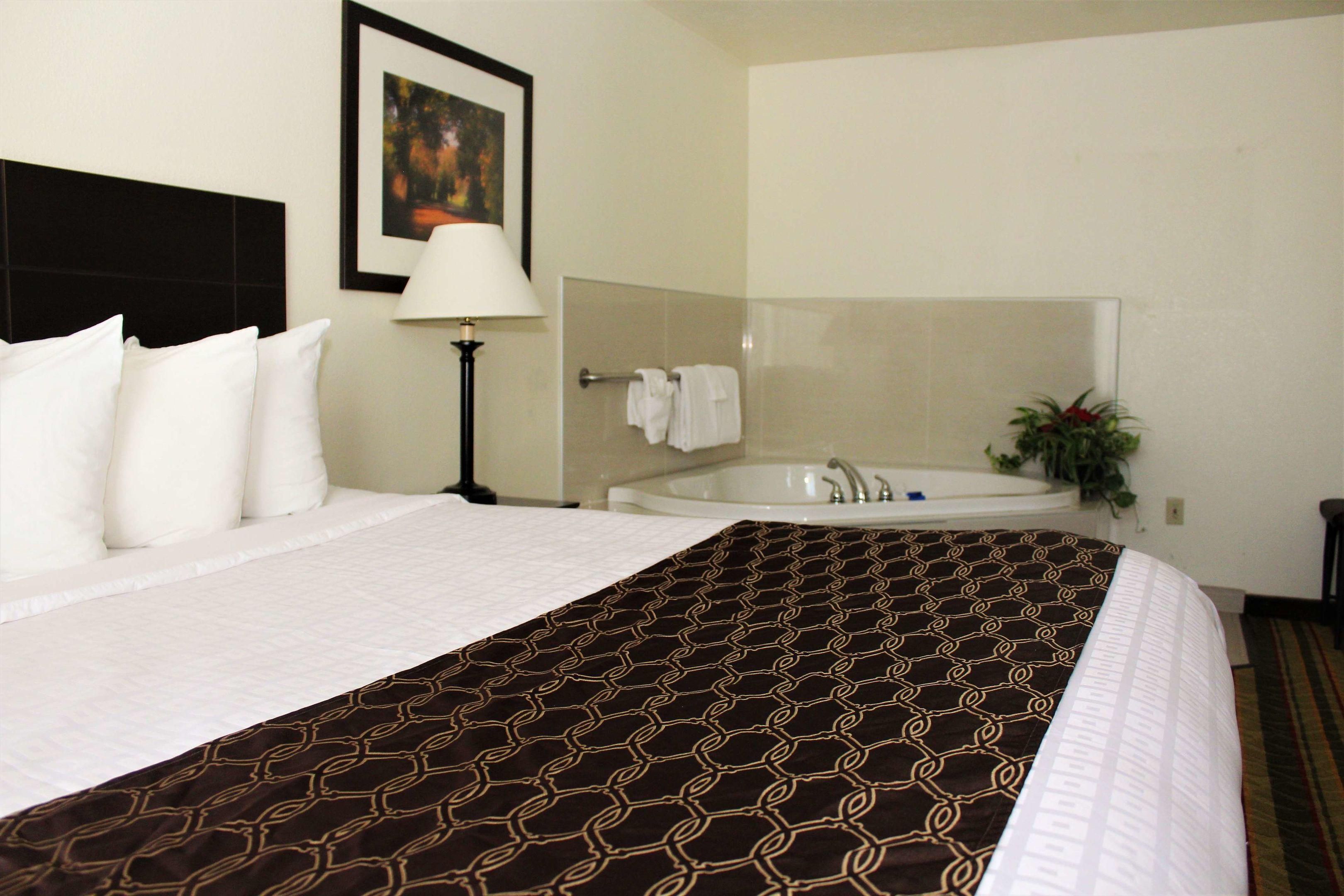 Best Western Visalia Hotel — photo 5