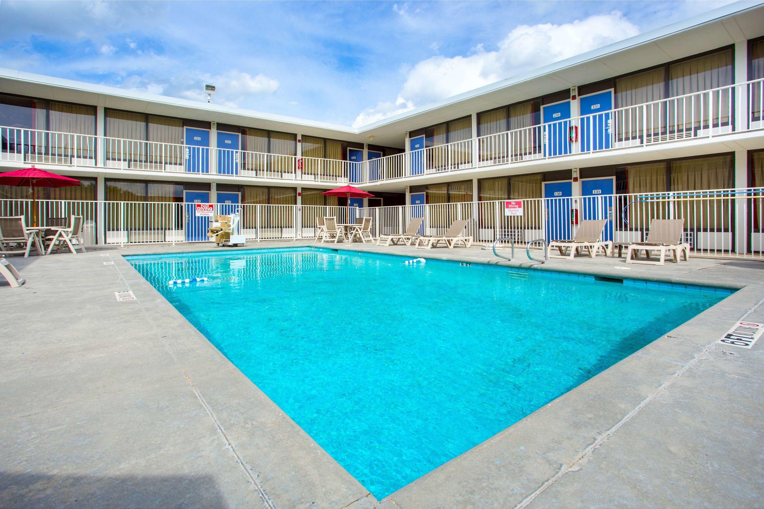 Motel 6 Baton Rouge Southeast — photo 5