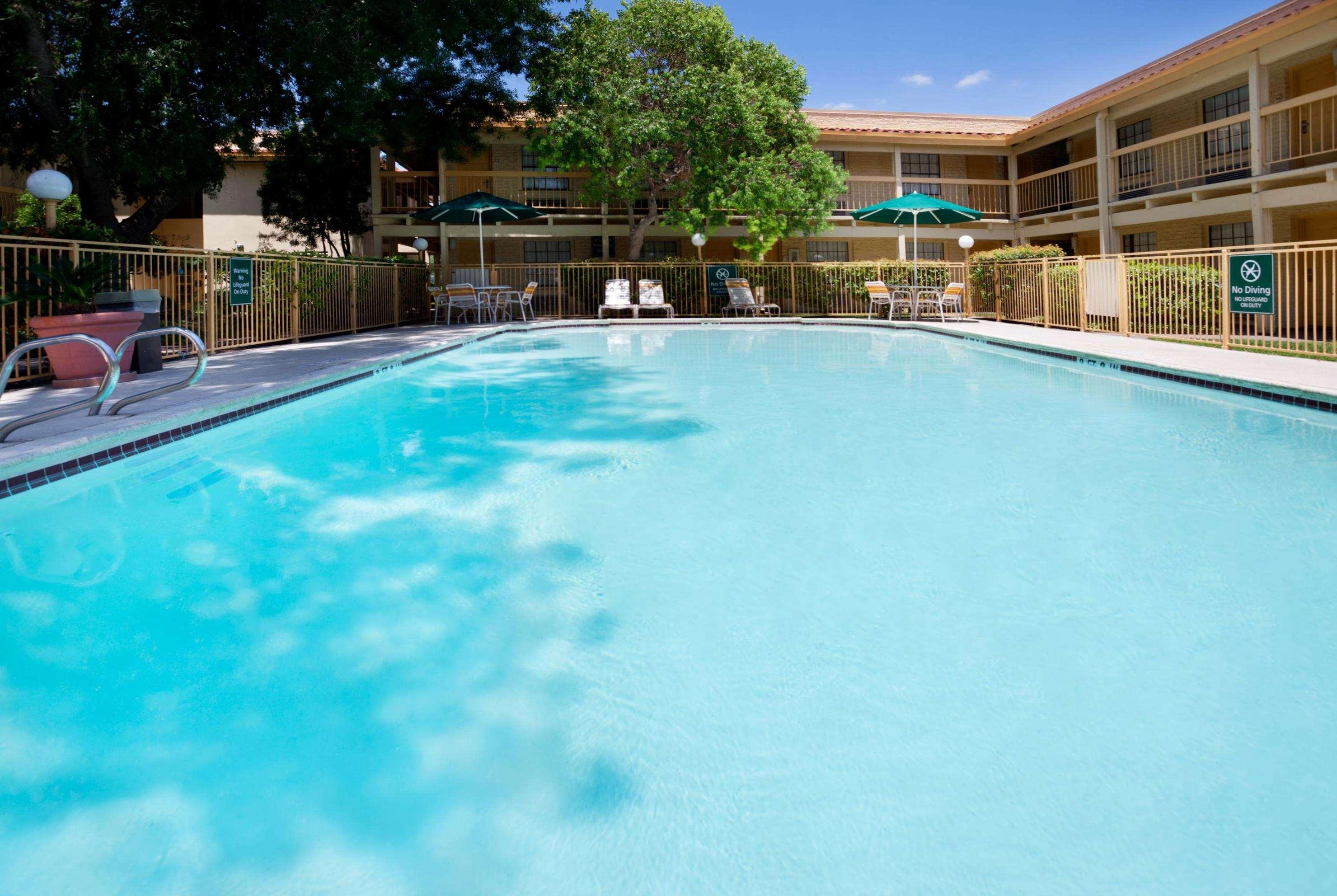 La Quinta Inn Austin Oltorf — photo 5