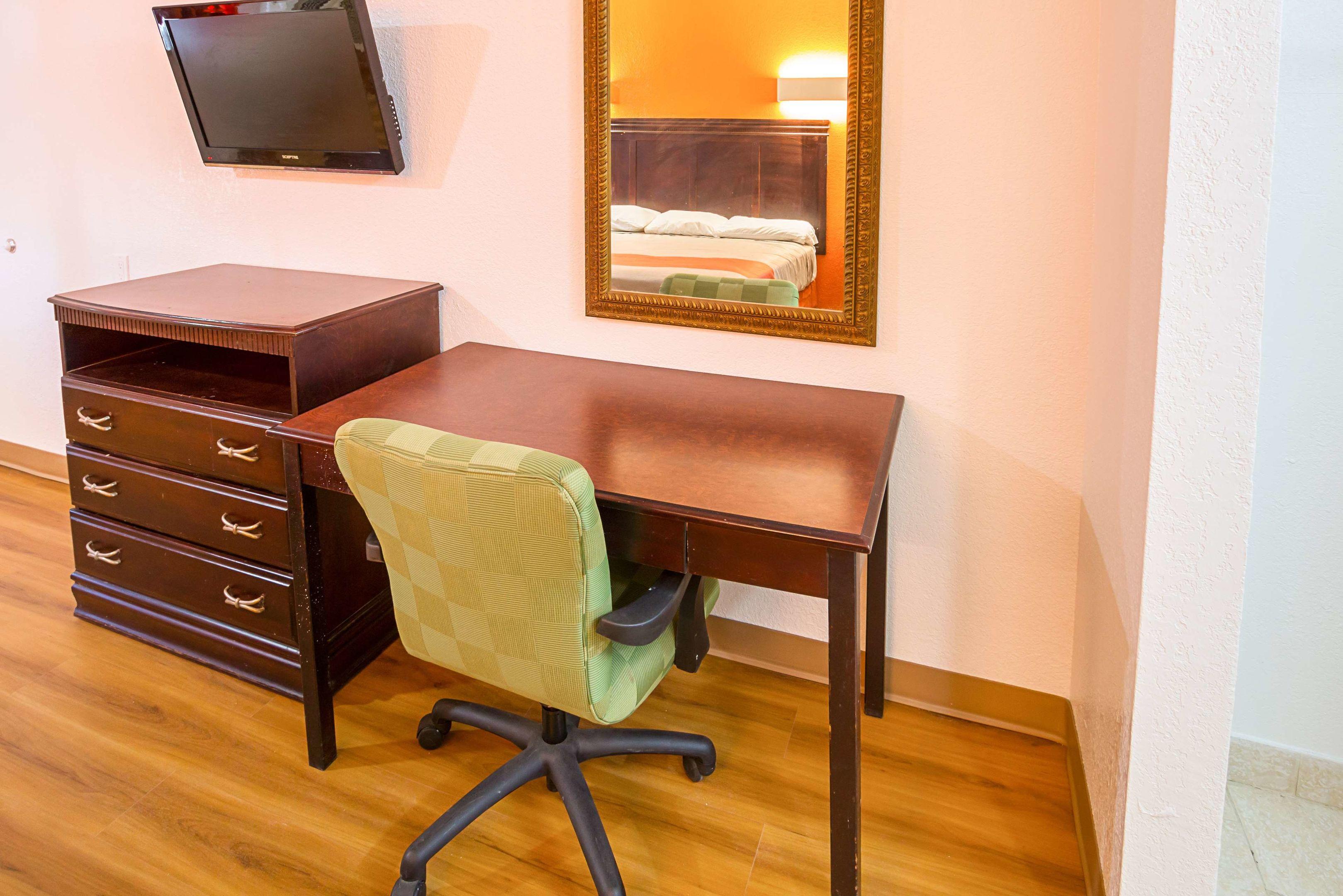 Motel 6 Dallas - Red Oak — photo 5