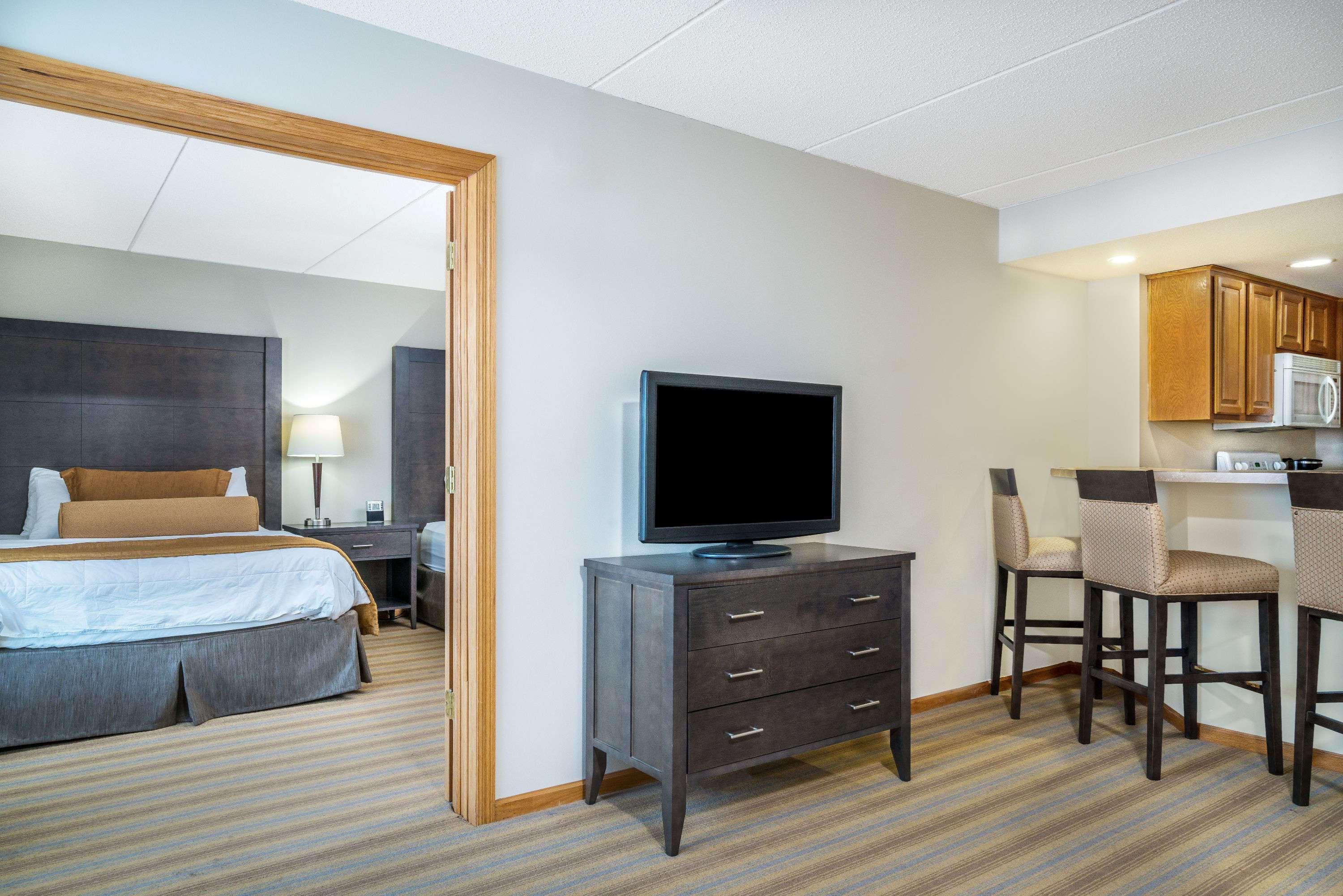 Ramada by Wyndham Rochester Mayo Clinic Area — photo 5