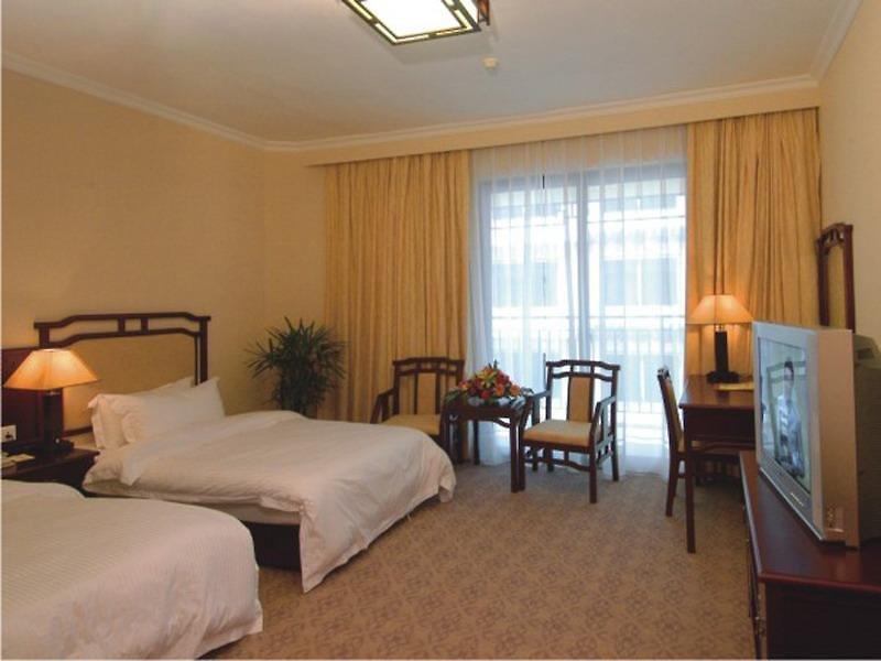 Sovereign Hotel — photo 4