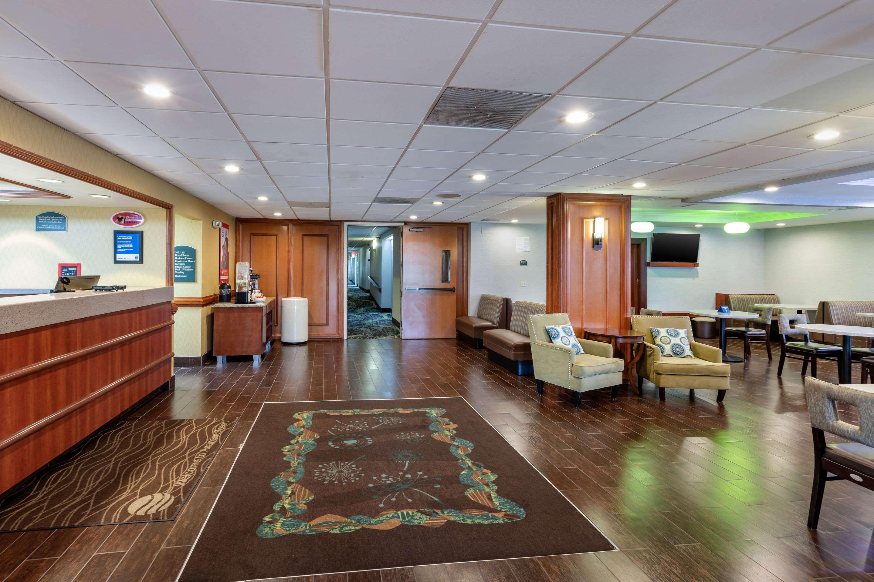 Comfort Inn & Suites Anaheim — photo 5