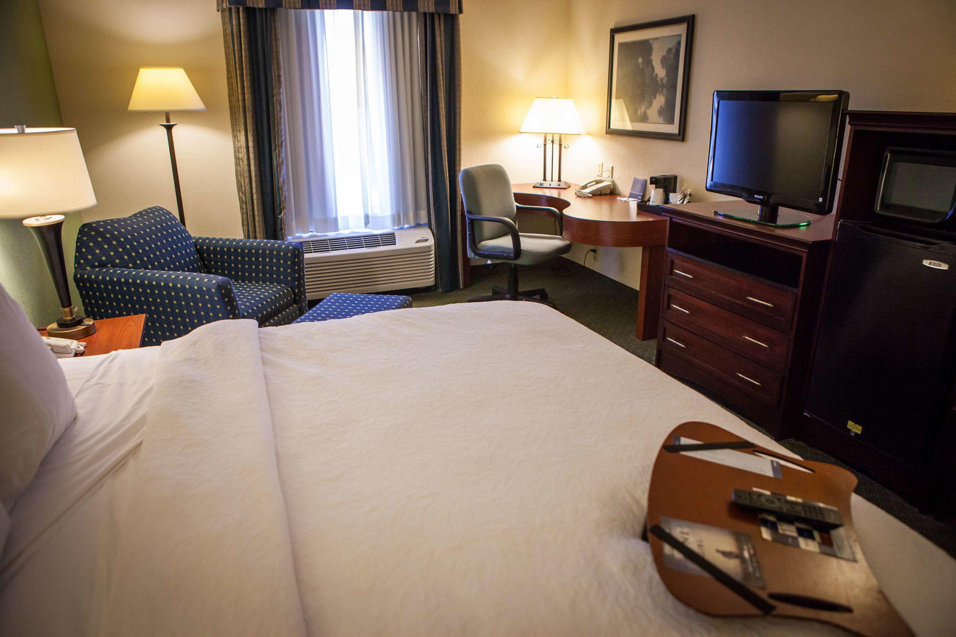 Hampton Inn & Suites Springfield - Southwest — photo 4