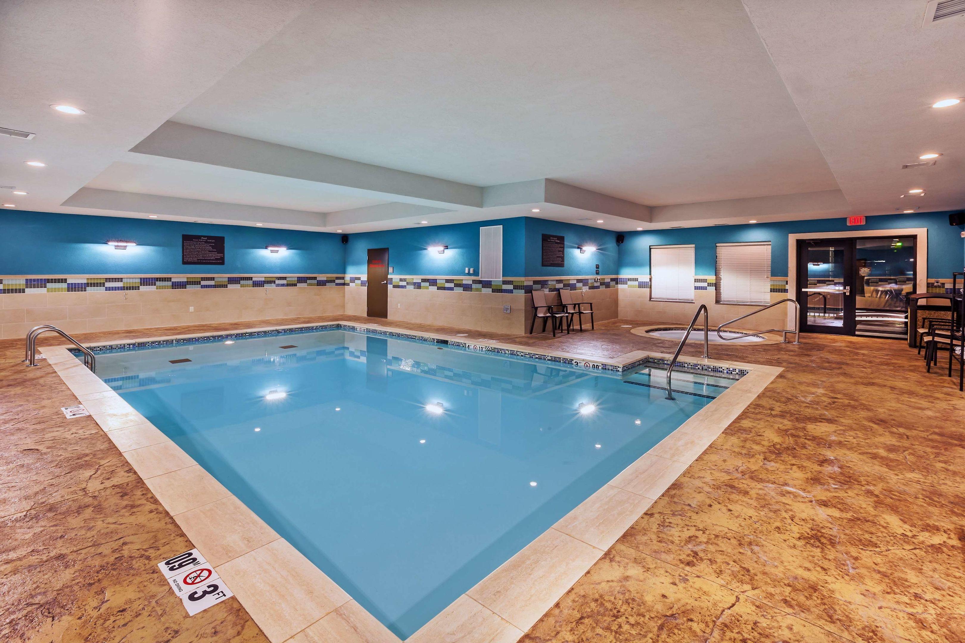 Hampton Inn & Suites Claremore — photo 4