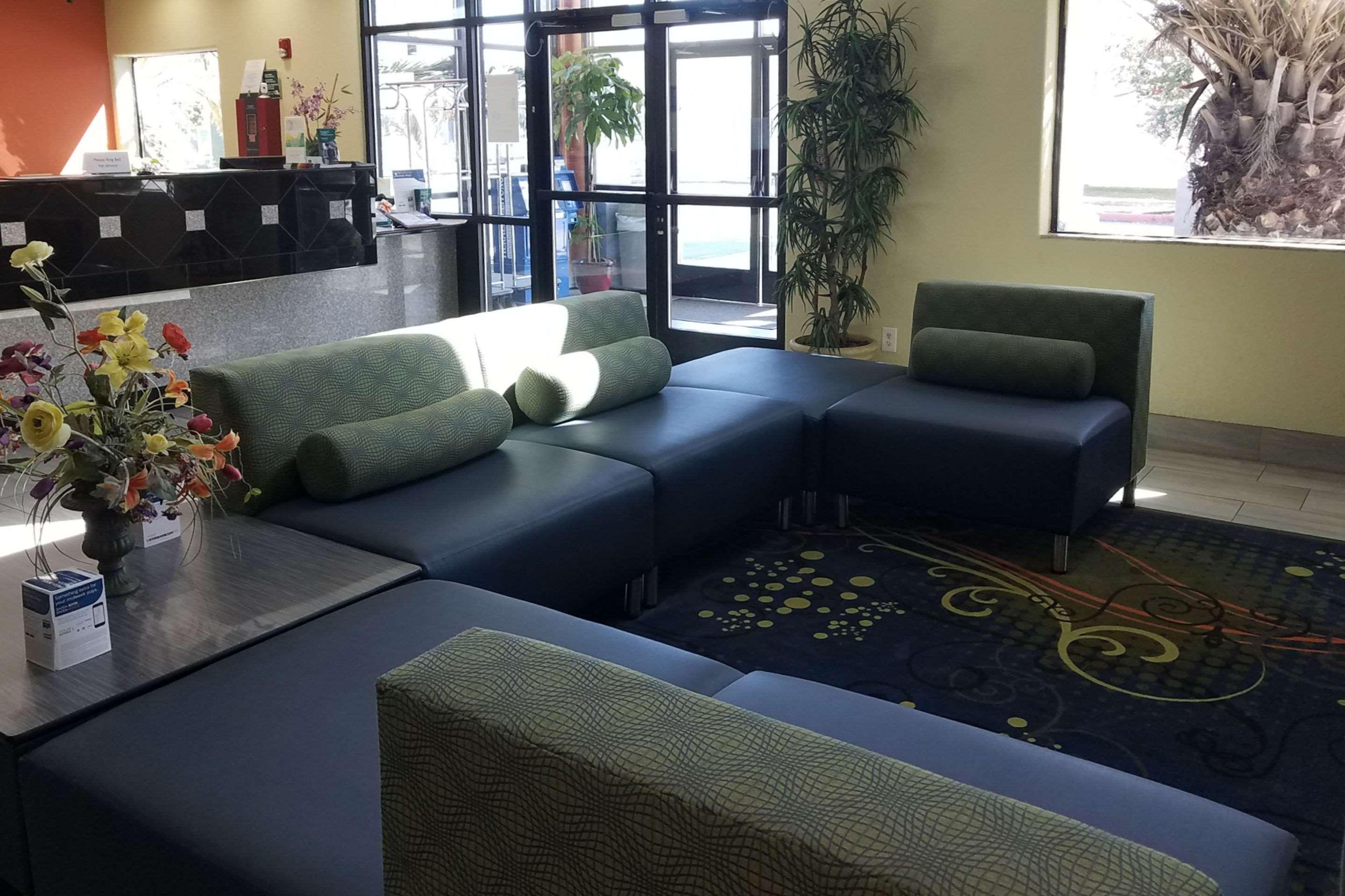 Quality Inn & Suites — photo 4