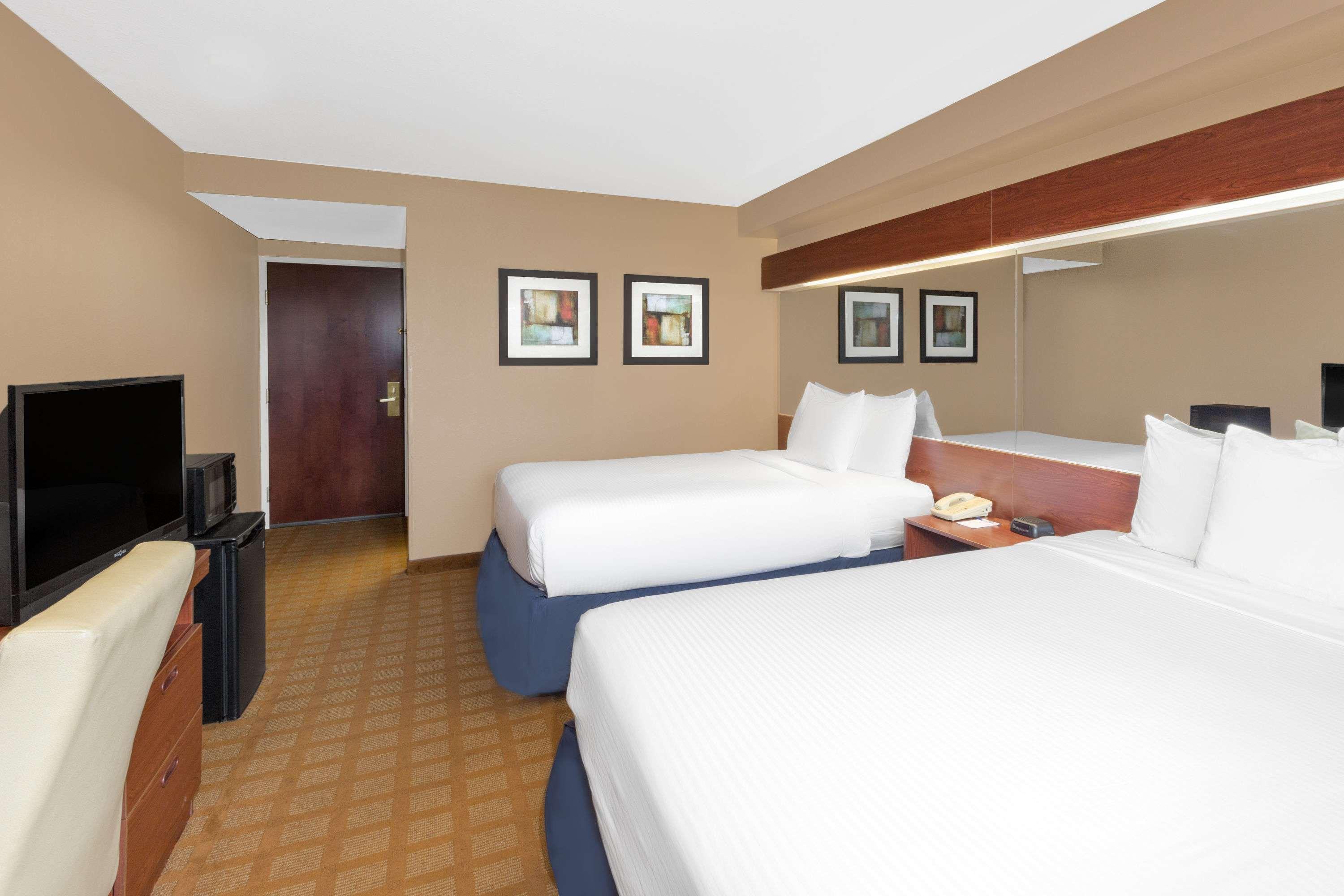 Microtel Inn & Suites by Wyndham Starkville — photo 3