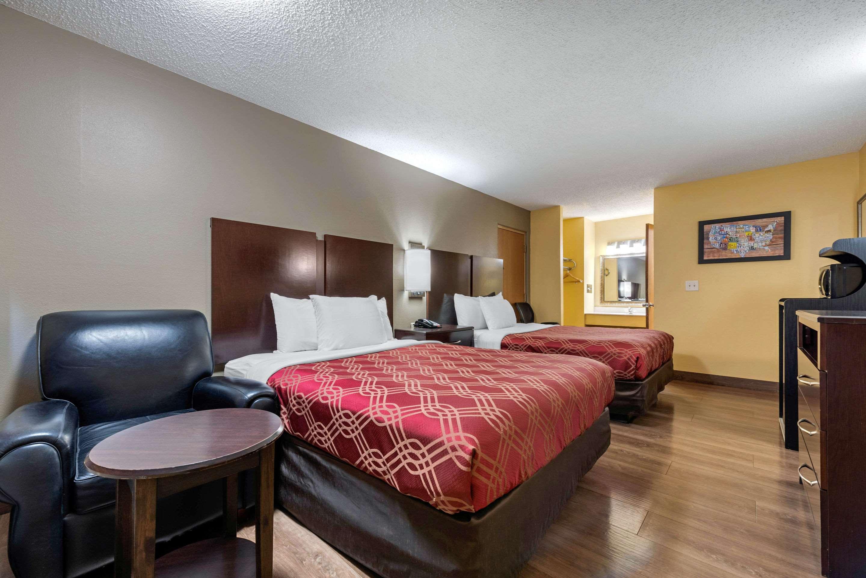 Econo Lodge Lexington — photo 5