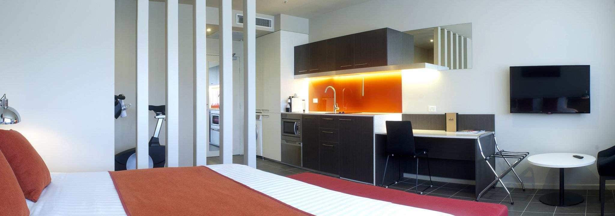 Abode Hotel Woden — photo 4