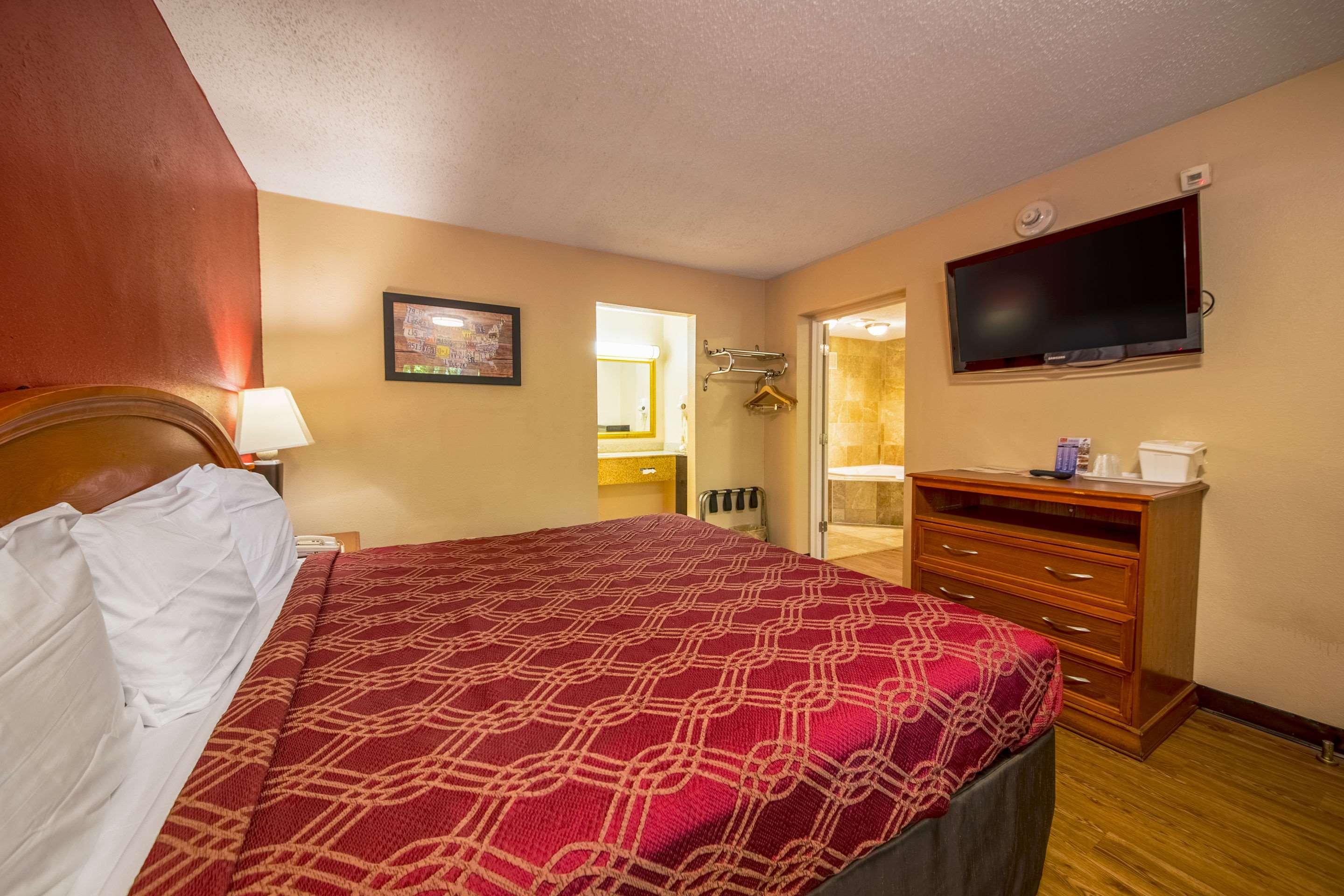 Econo Lodge — photo 5