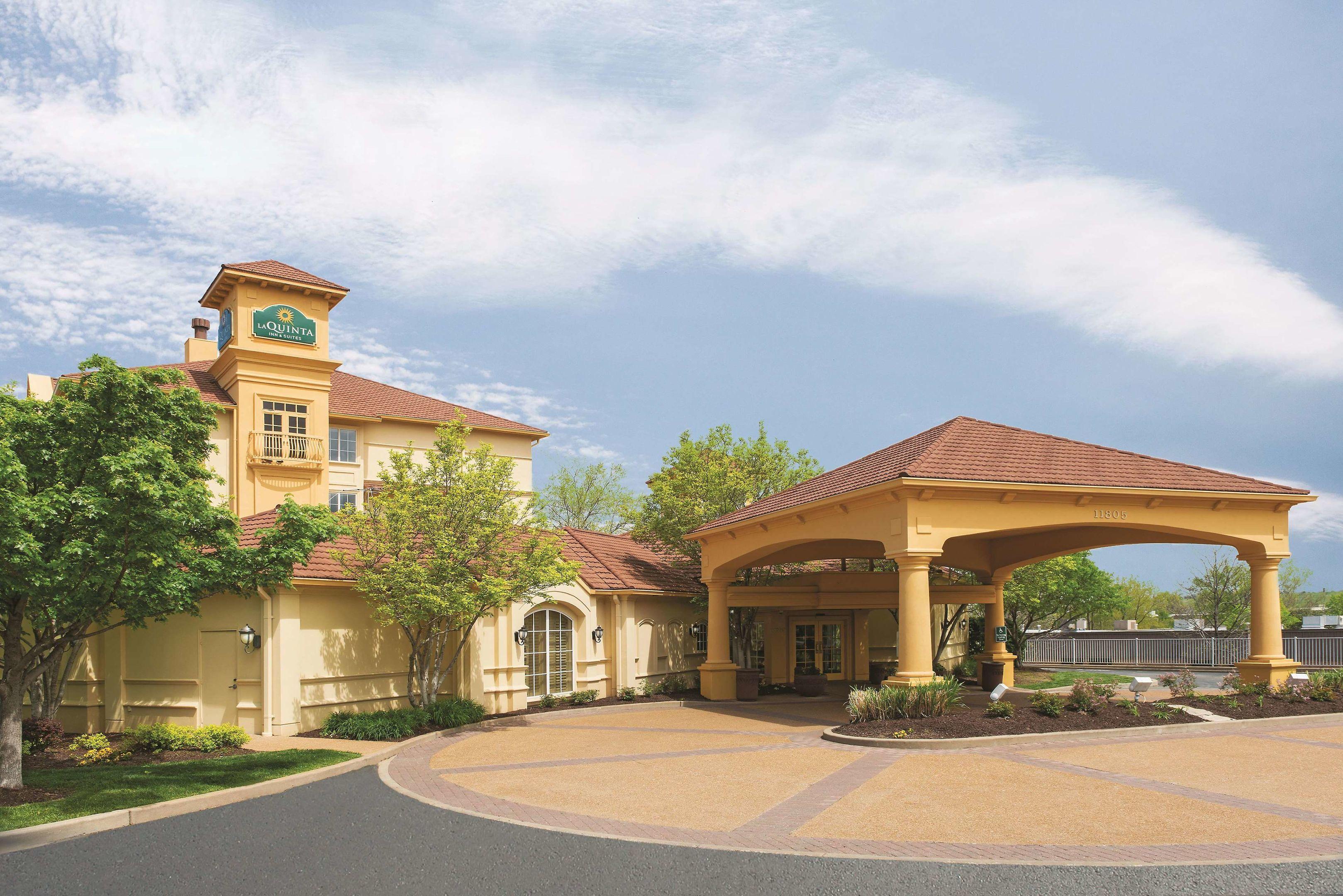 La Quinta Inn & Suites St. Louis Westport — photo 4