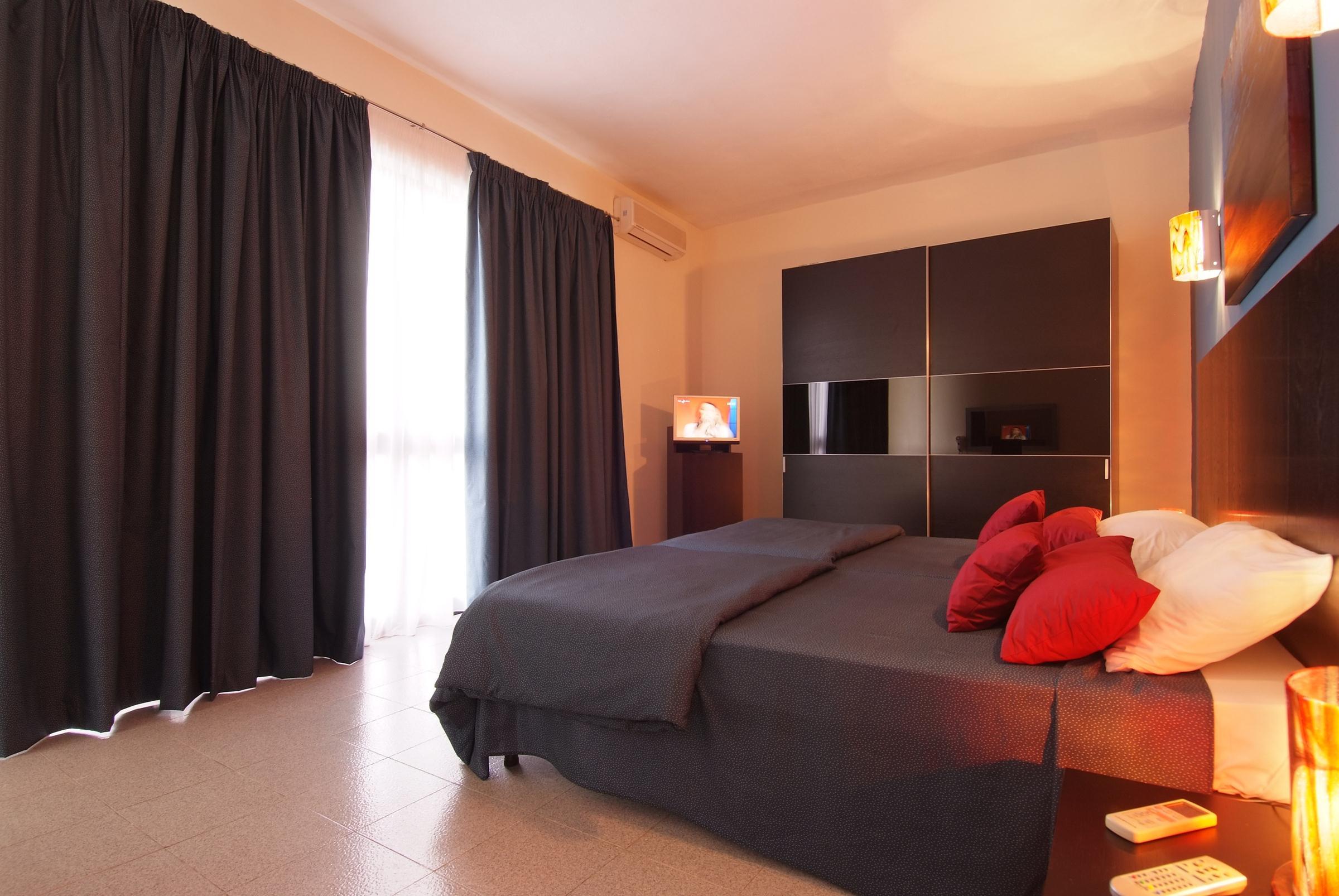 St Julians Bay Hotel Malta — photo 4