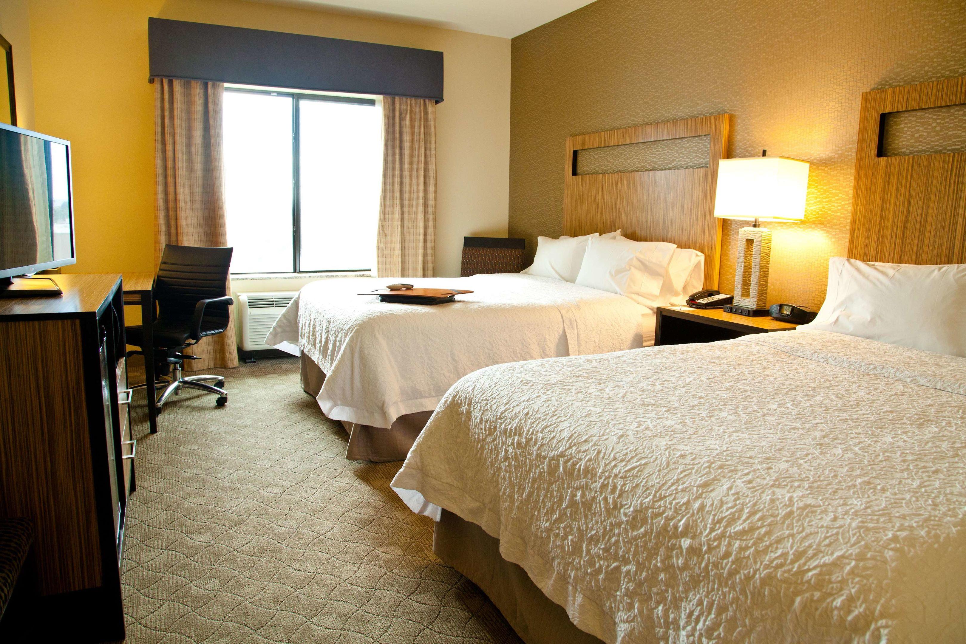 Hampton Inn & Suites Salinas — photo 5