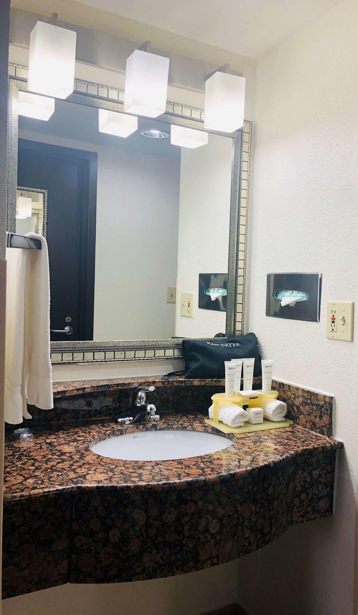 Radisson Hotel Schaumburg — photo 3