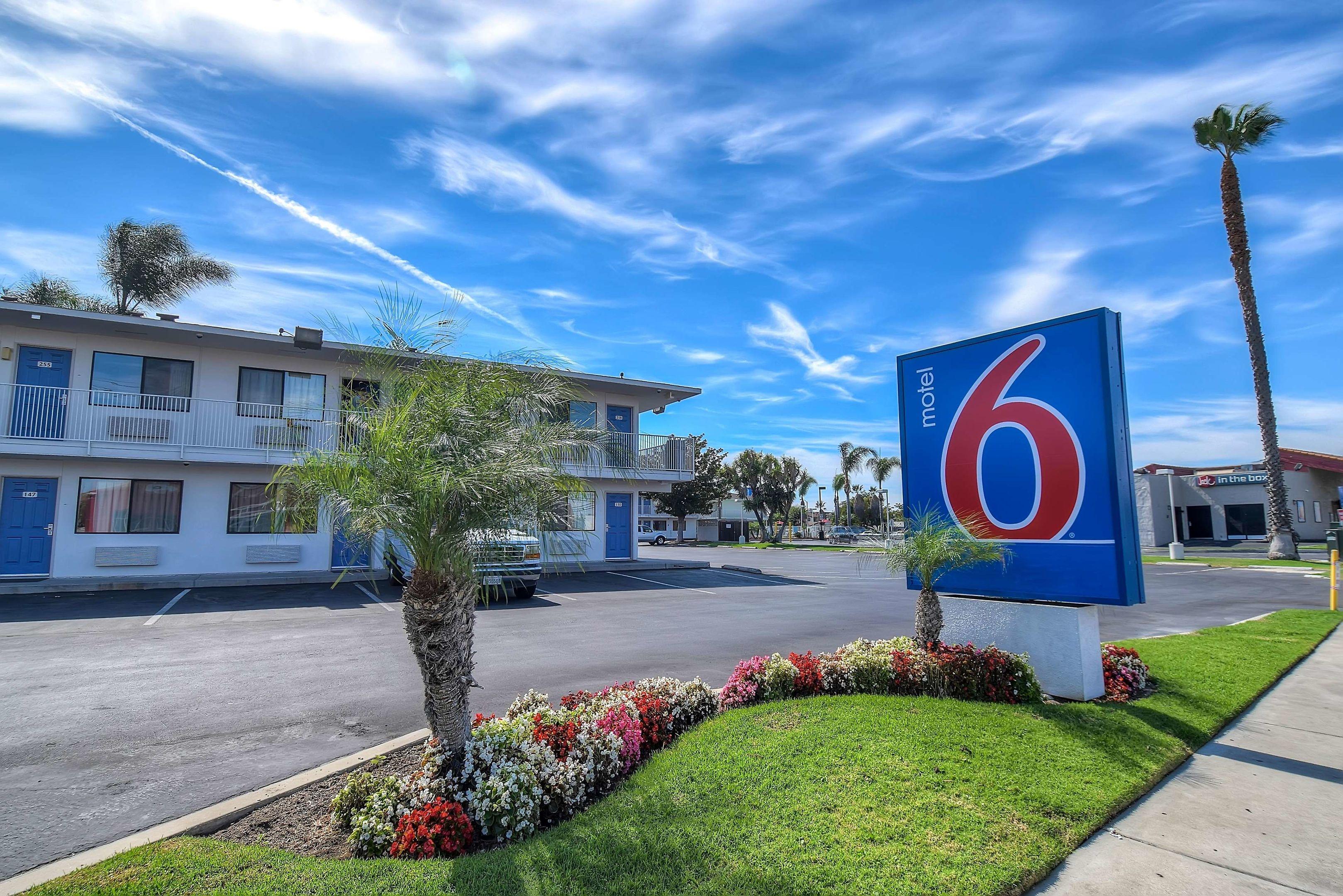 Motel 6 Stanton — photo 5