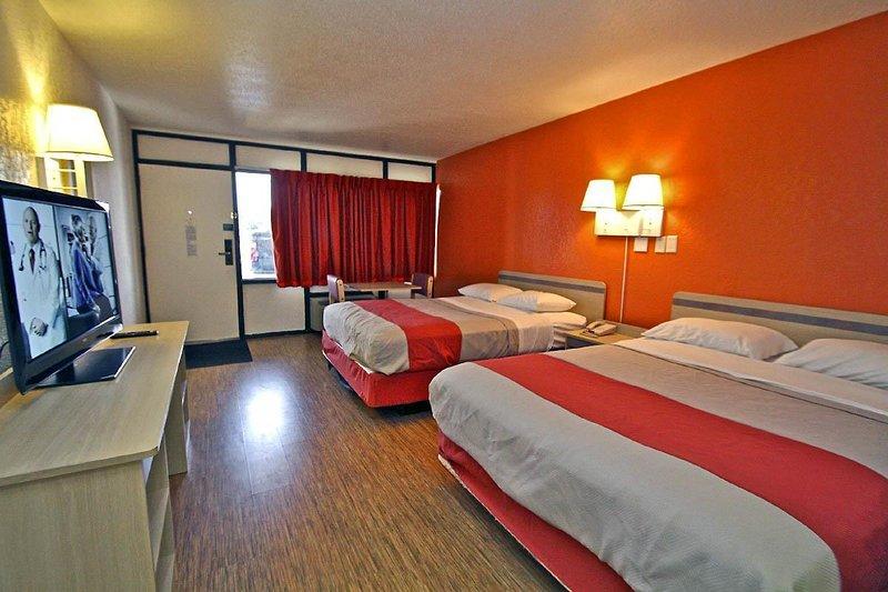 Motel 6 Sallisaw — photo 3