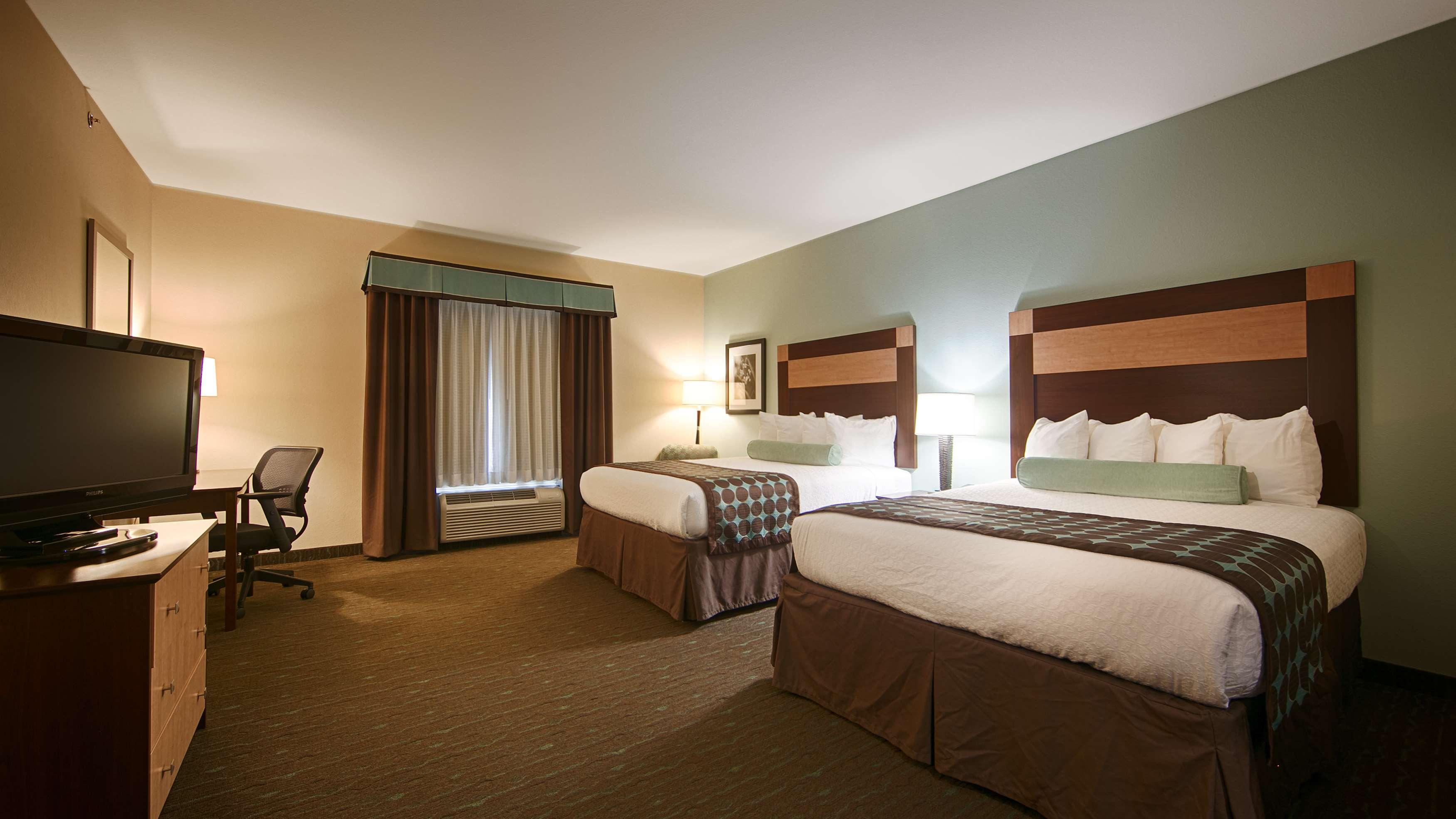 Best Western Plus Texarkana Inn & Suites — photo 3