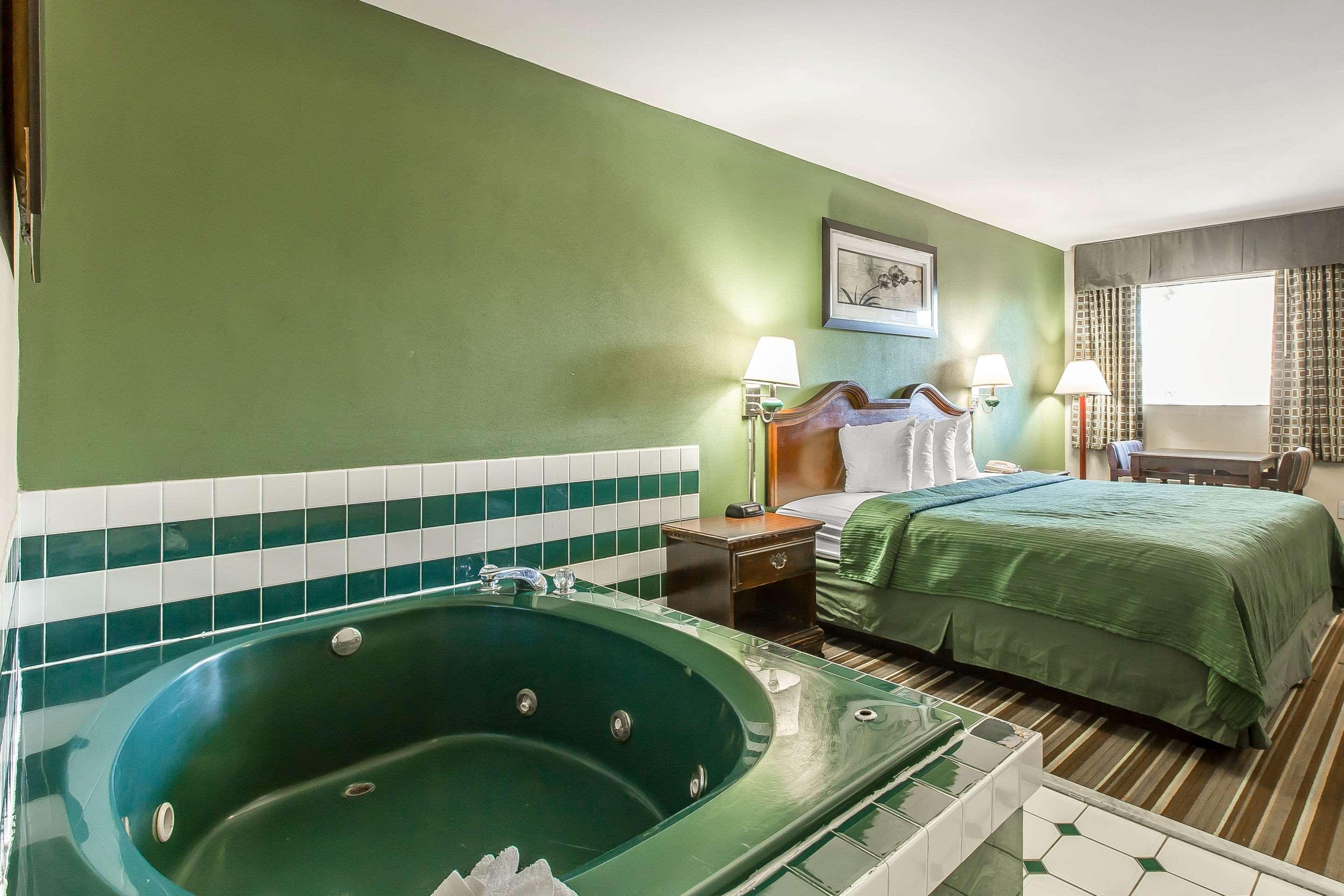 Quality Inn & Suites Macon North — photo 4