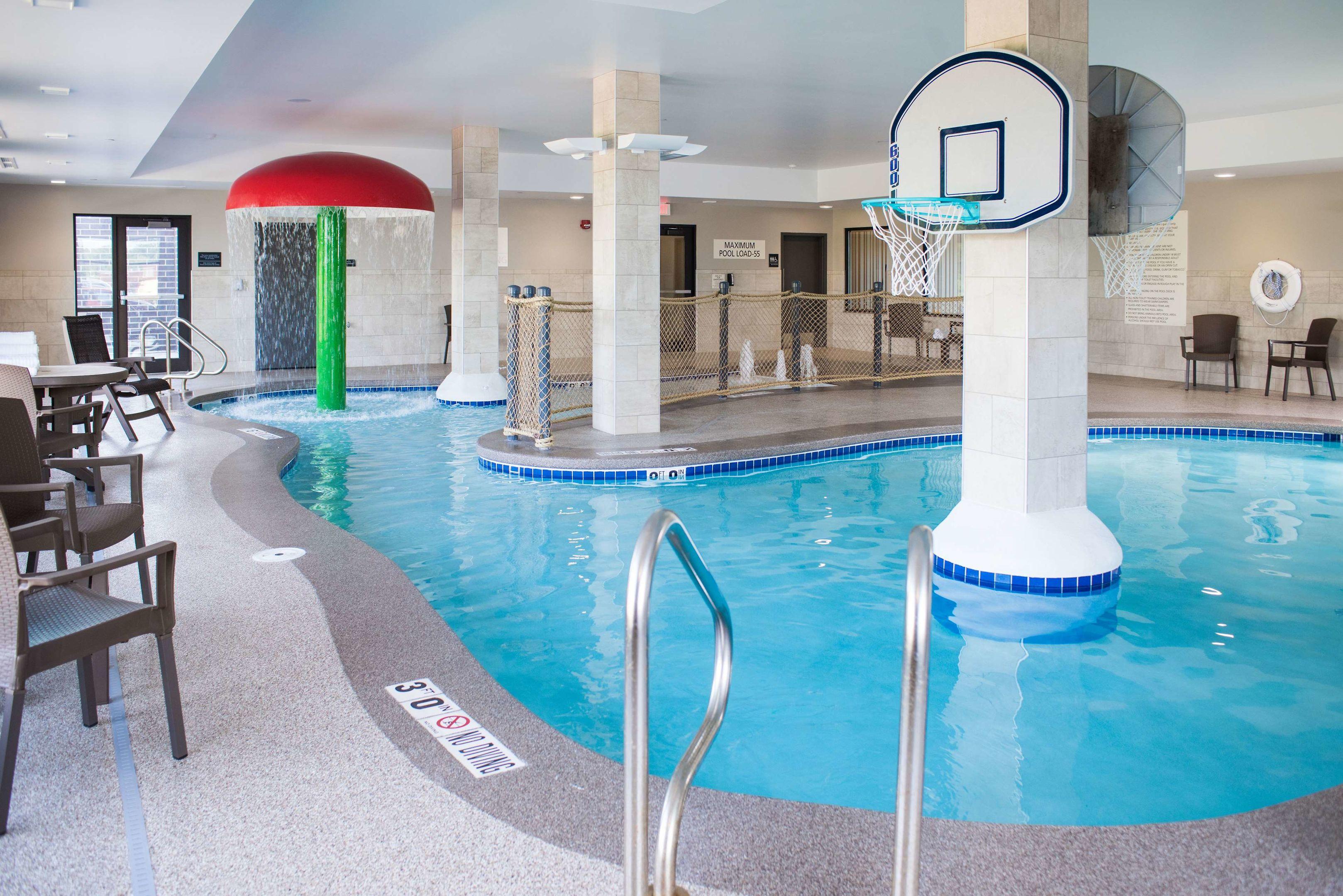 Hampton Inn & Suites At Wisconsin Dells Lake Delton — photo 4