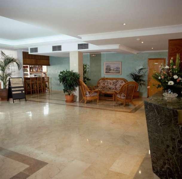 Aparthotel El Lago — photo 3