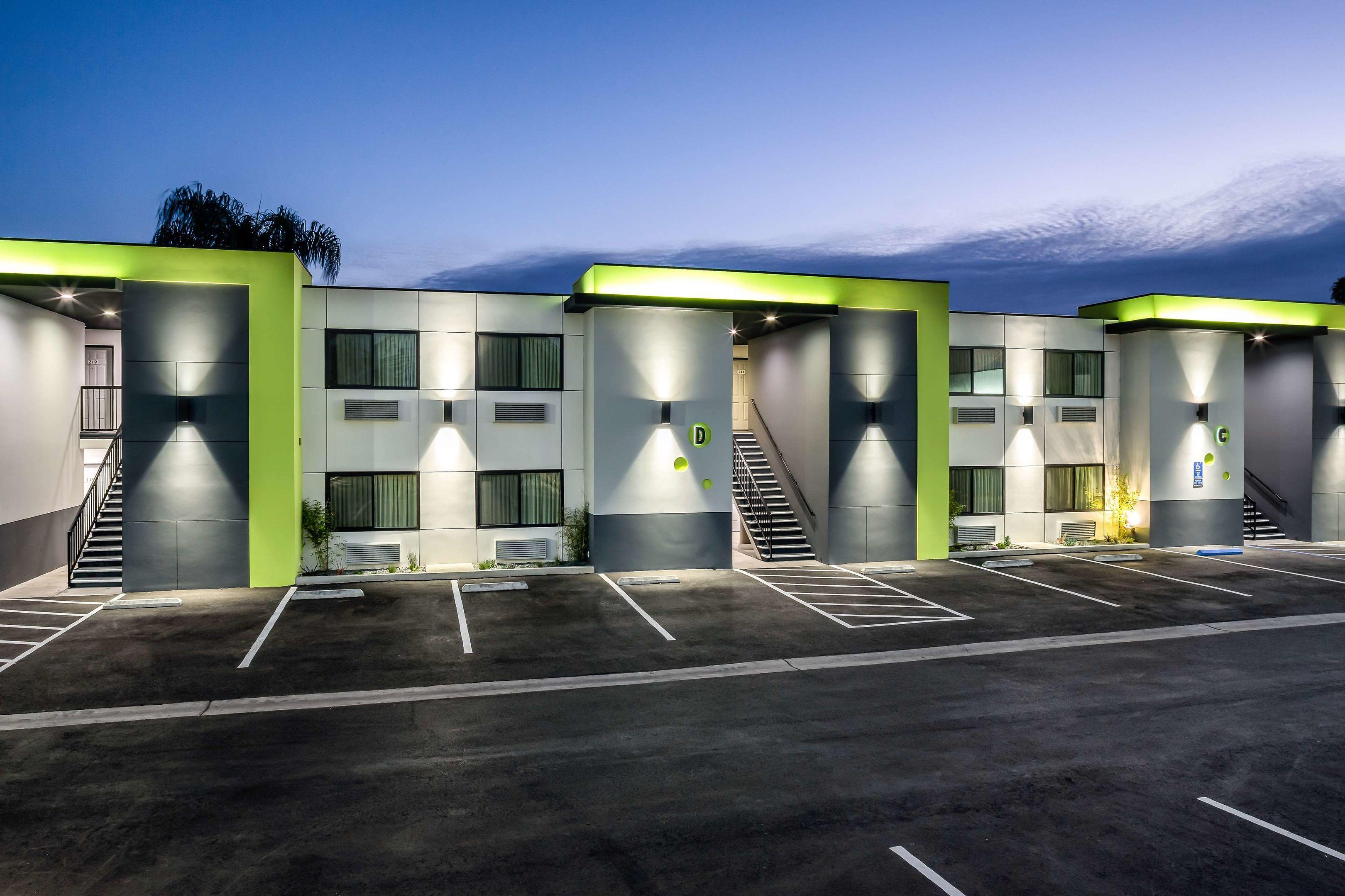 Motel 6 Canoga Park — photo 4