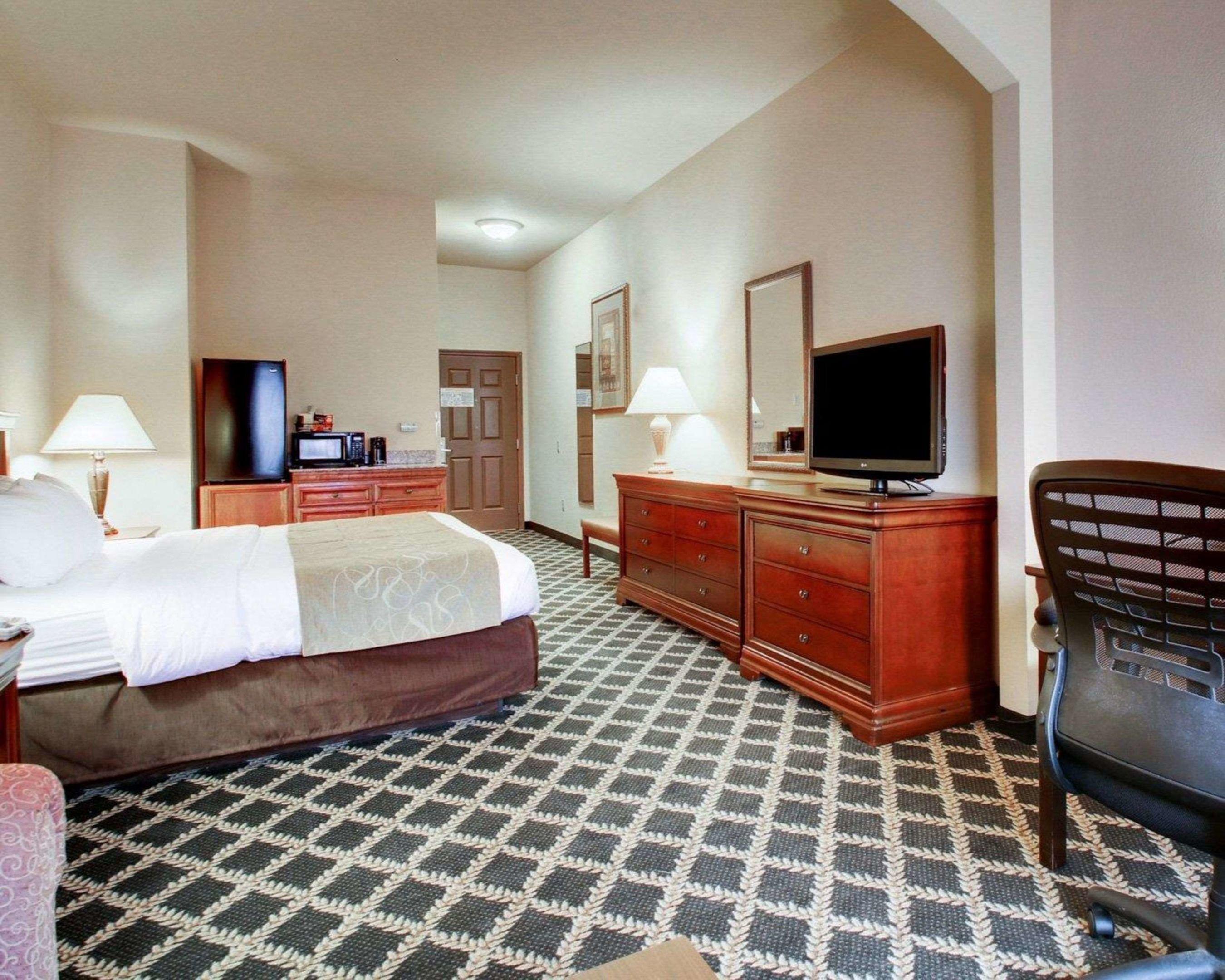Clarion Suites Vidalia — photo 4