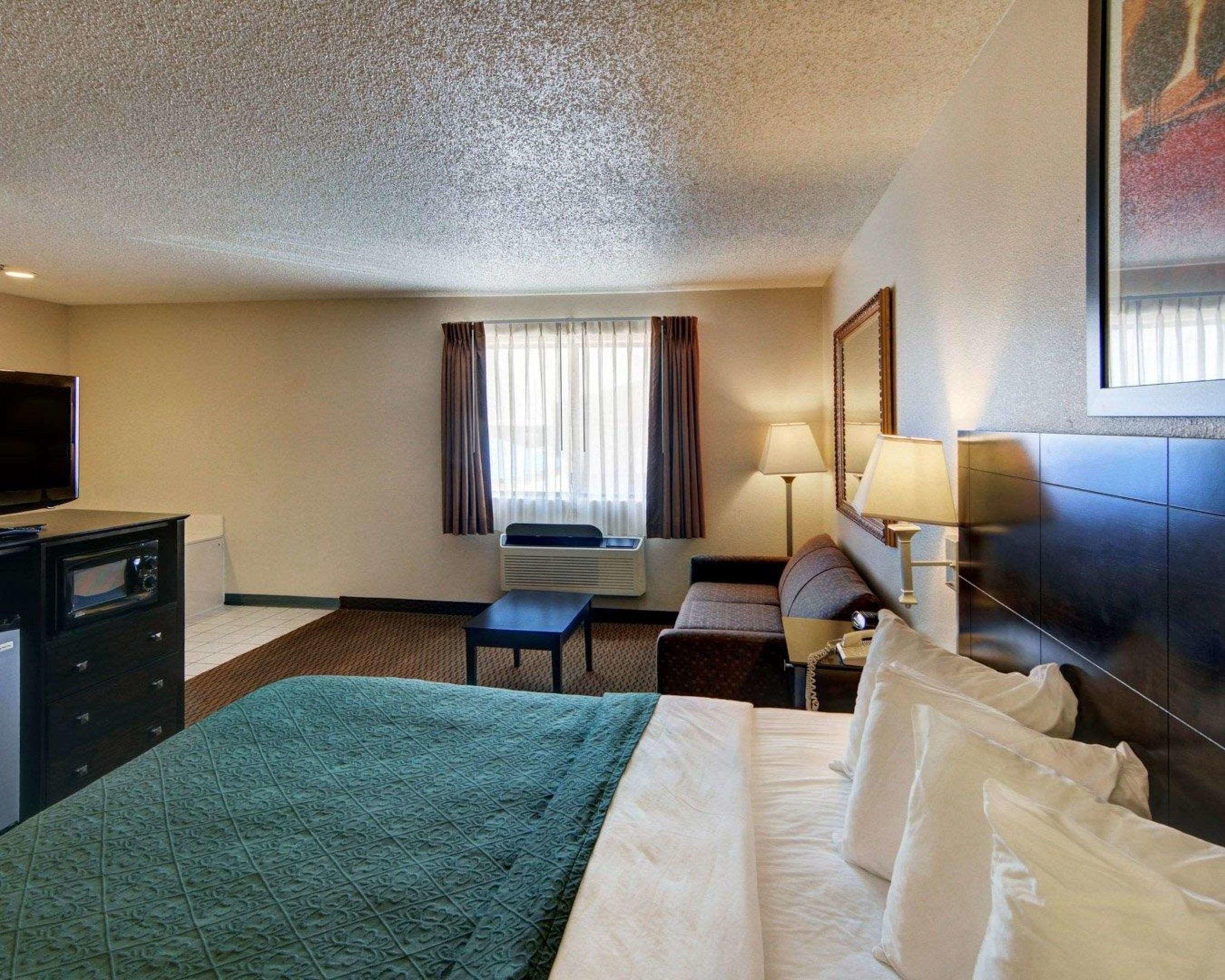 Quality Inn & Suites Wichita — photo 5