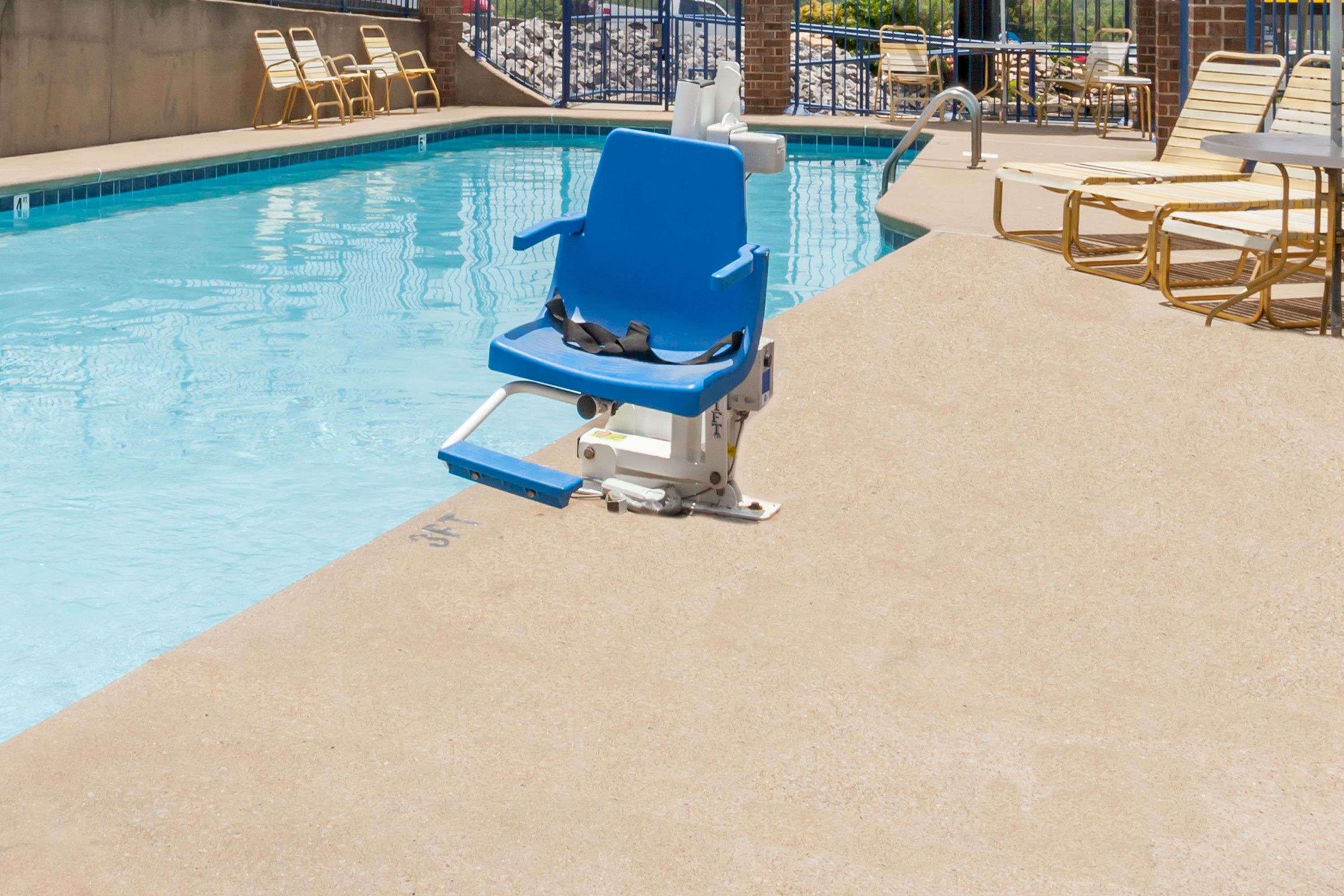 Days Inn By Wyndham Nashville North/Opryland Area — photo 4