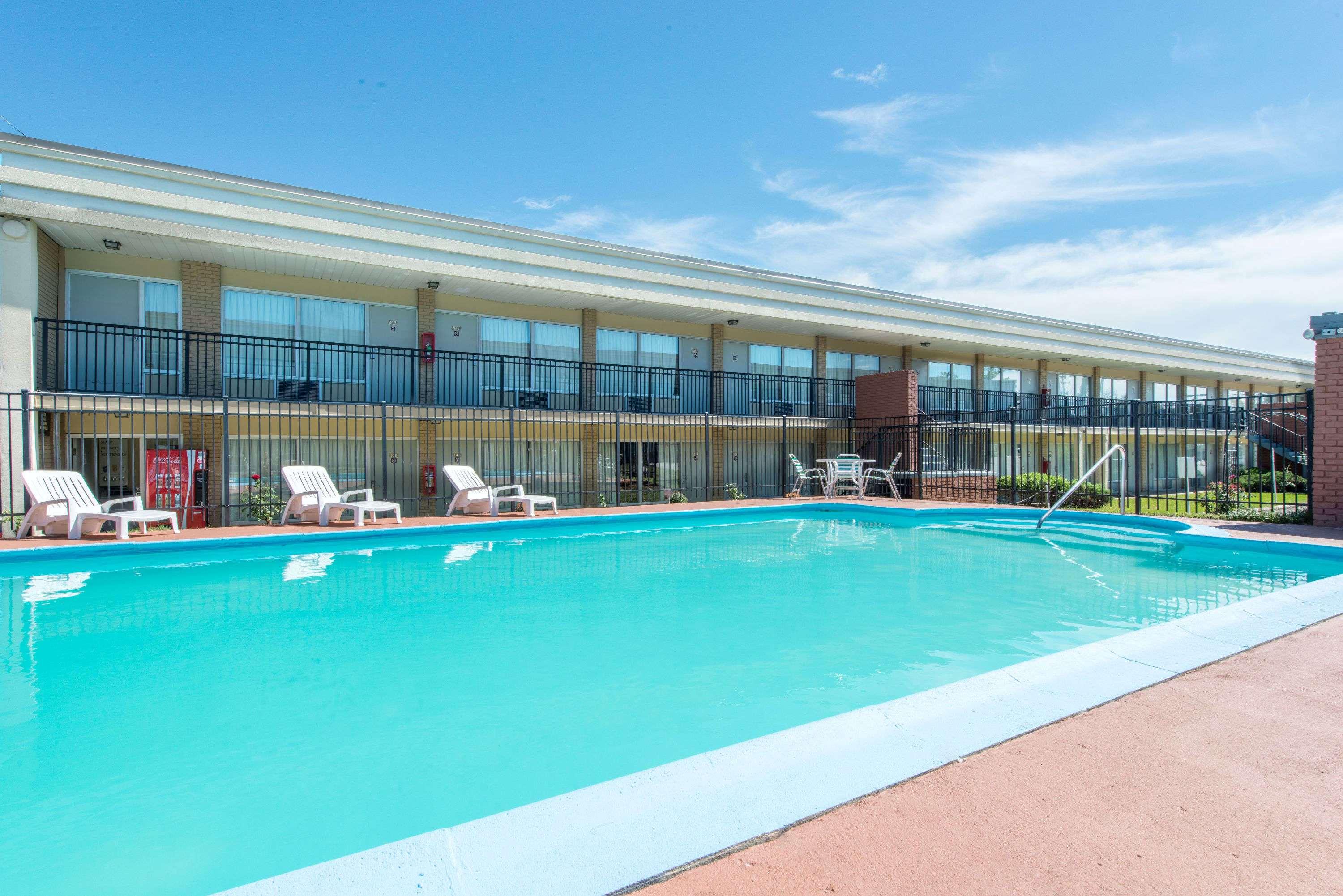 Days Inn Frankfort — photo 4