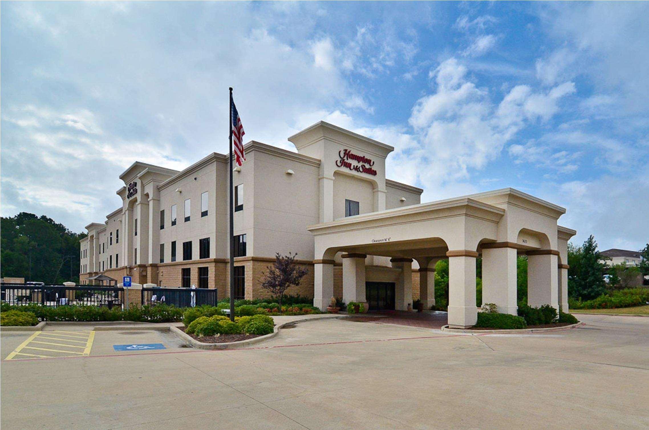 Hampton Inn & Suites Nacogdoches — photo 3