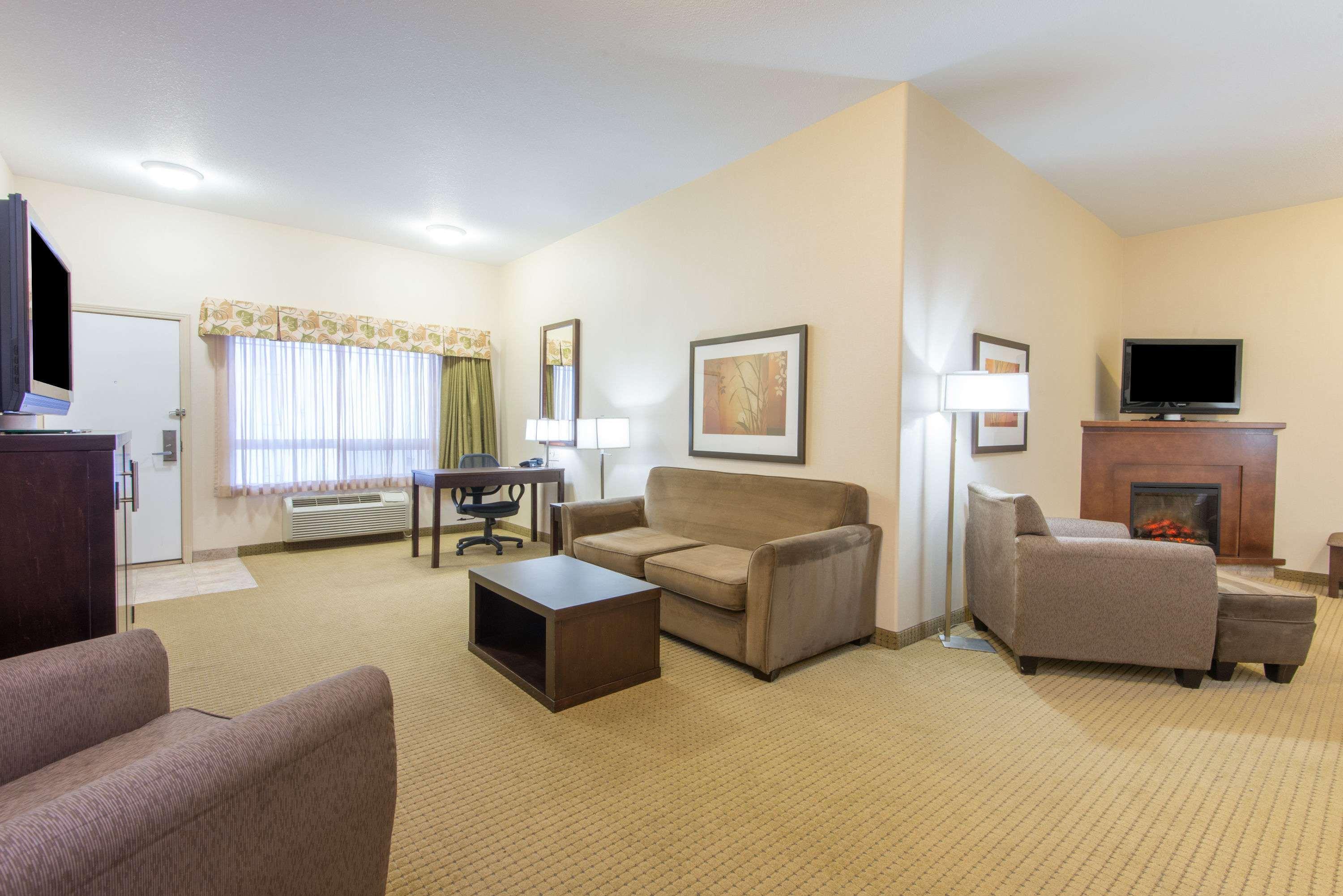 Ramada Wainwright — photo 5