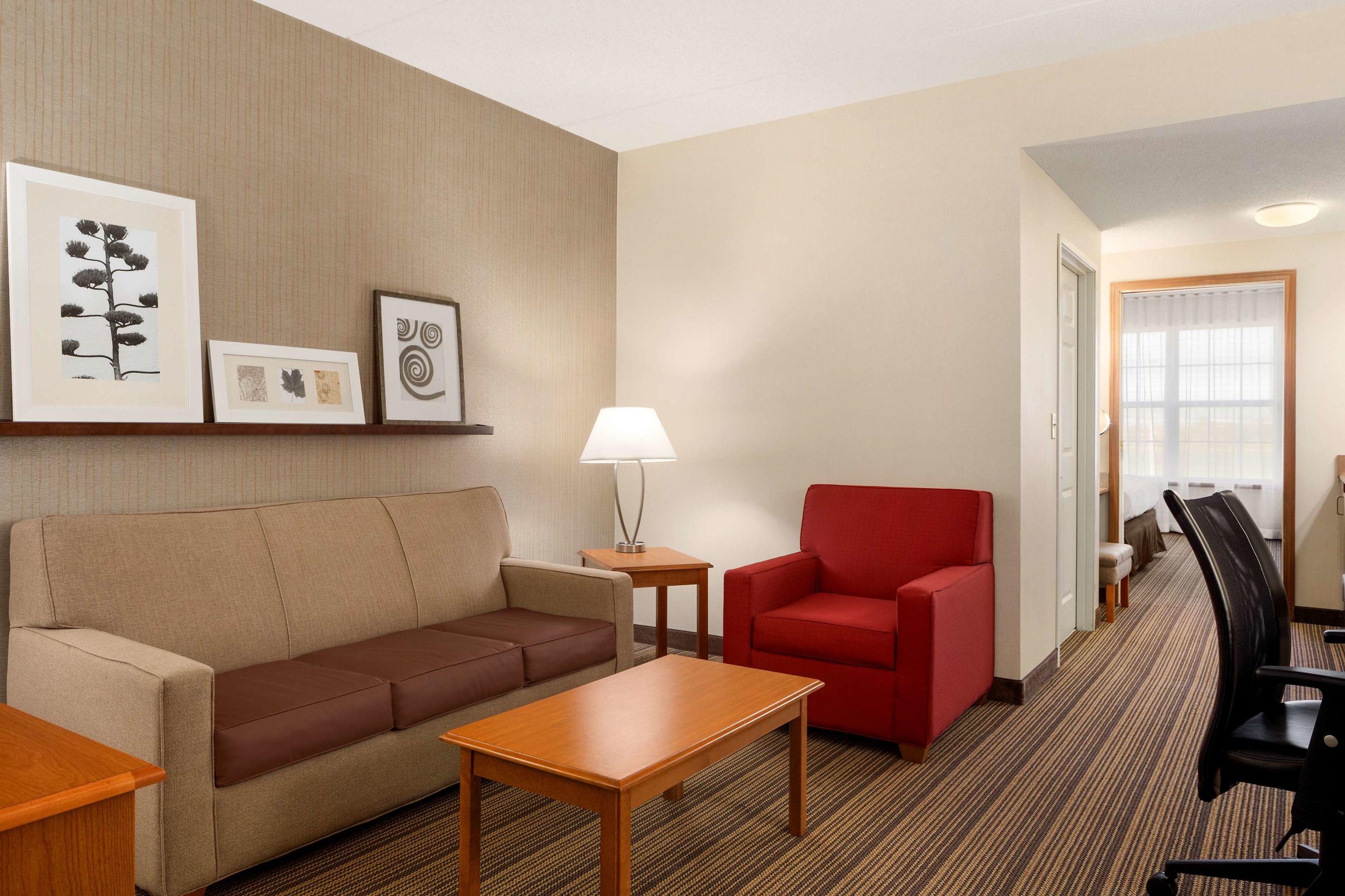 Country Inn & Suites by Radisson, Findlay, OH — photo 5