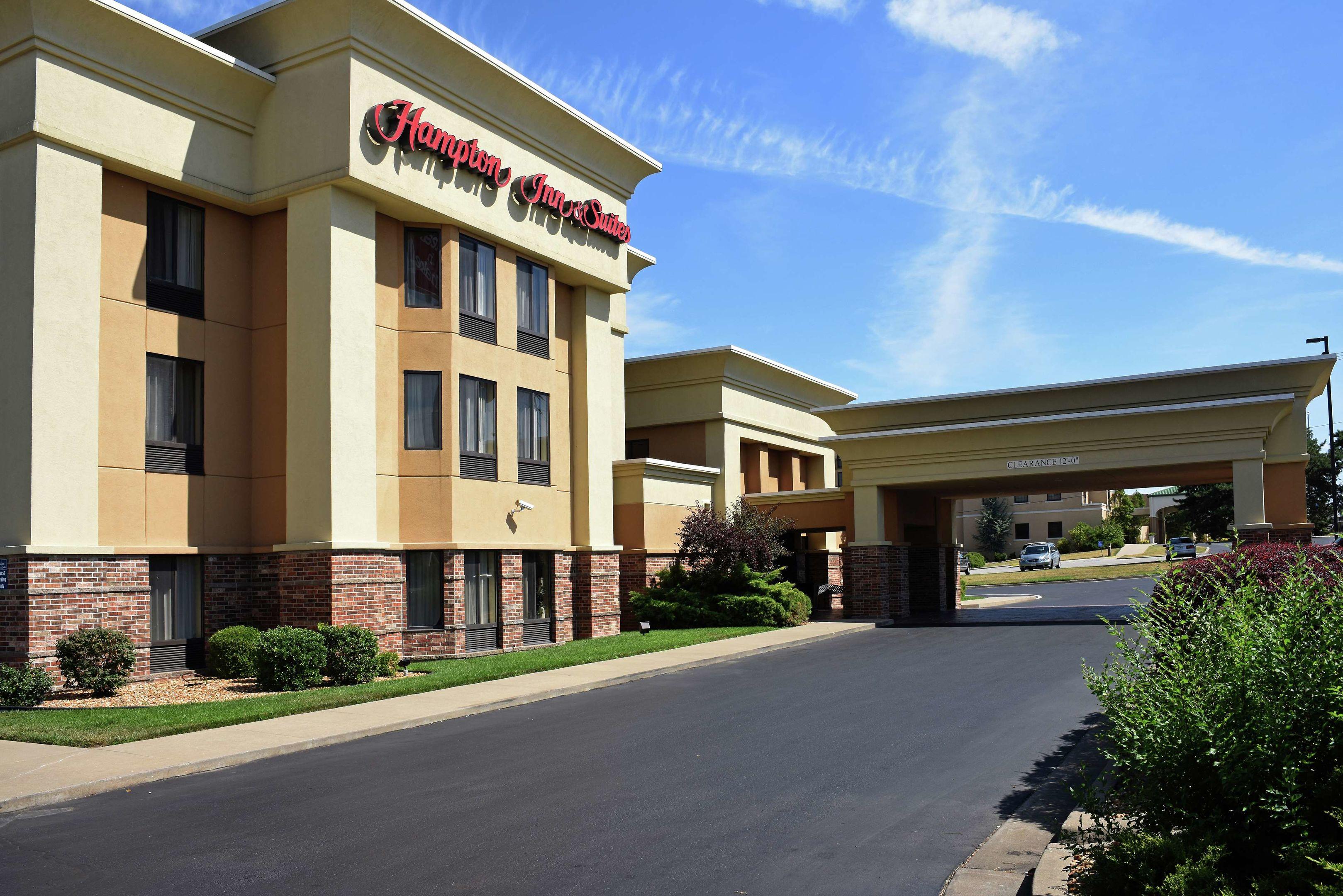 Hampton Inn & Suites Springfield — photo 5
