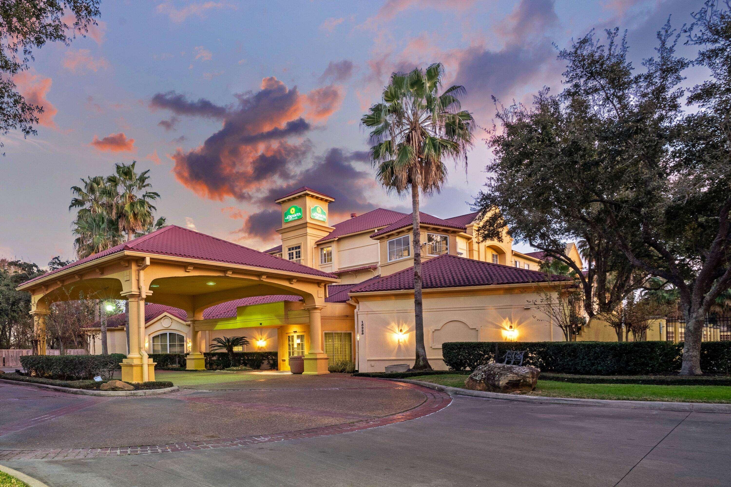 La Quinta Inn & Suites Houston Park 10 — photo 4