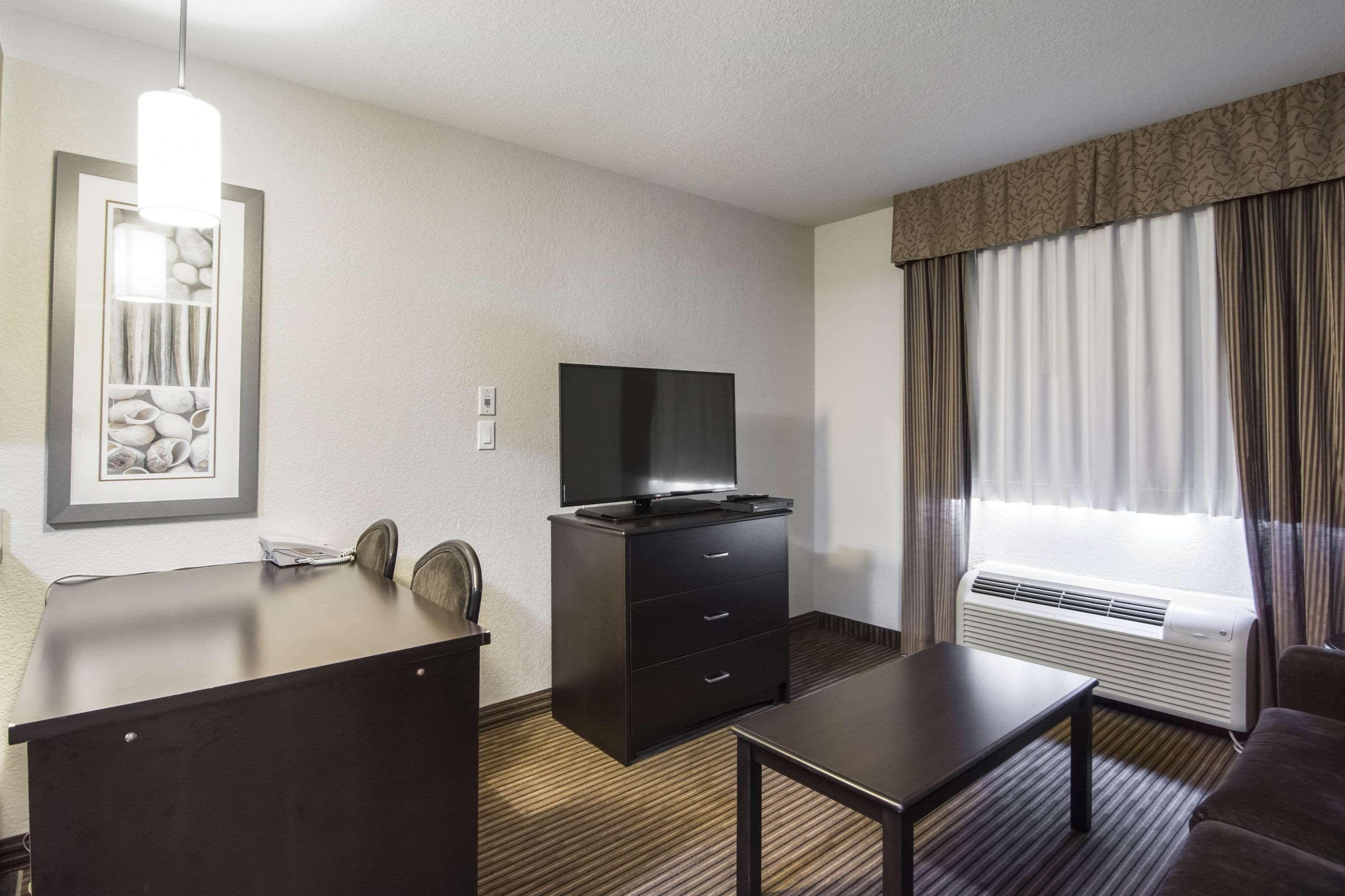 Quality Inn & Suites Thompson — photo 4