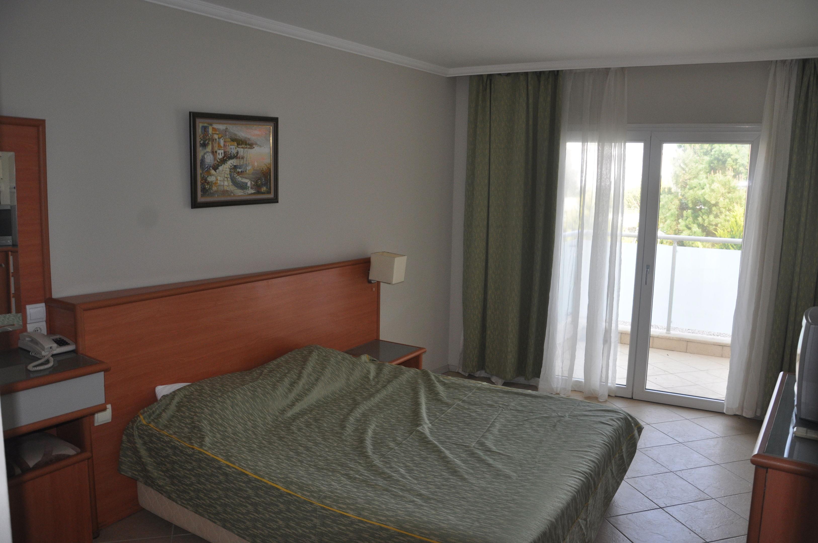 Breeze Beach Hotel — photo 4