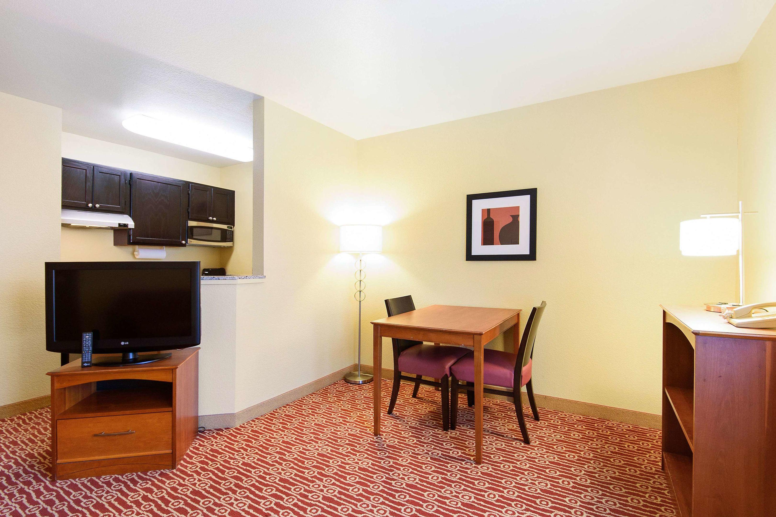 TownePlace Suites Chicago Elgin/West Dundee — photo 5