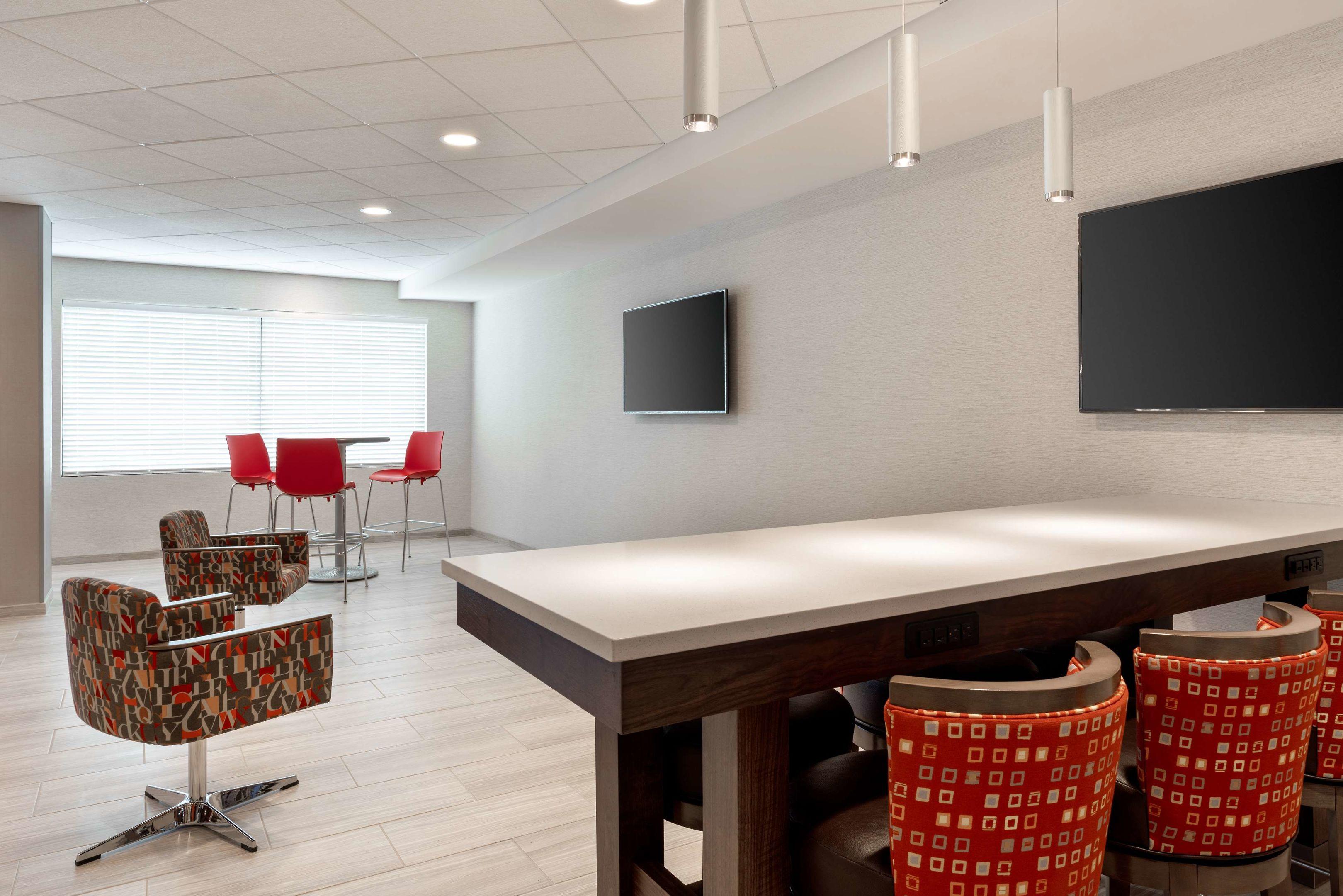 Days Inn & Suites Denver International Airport — photo 4